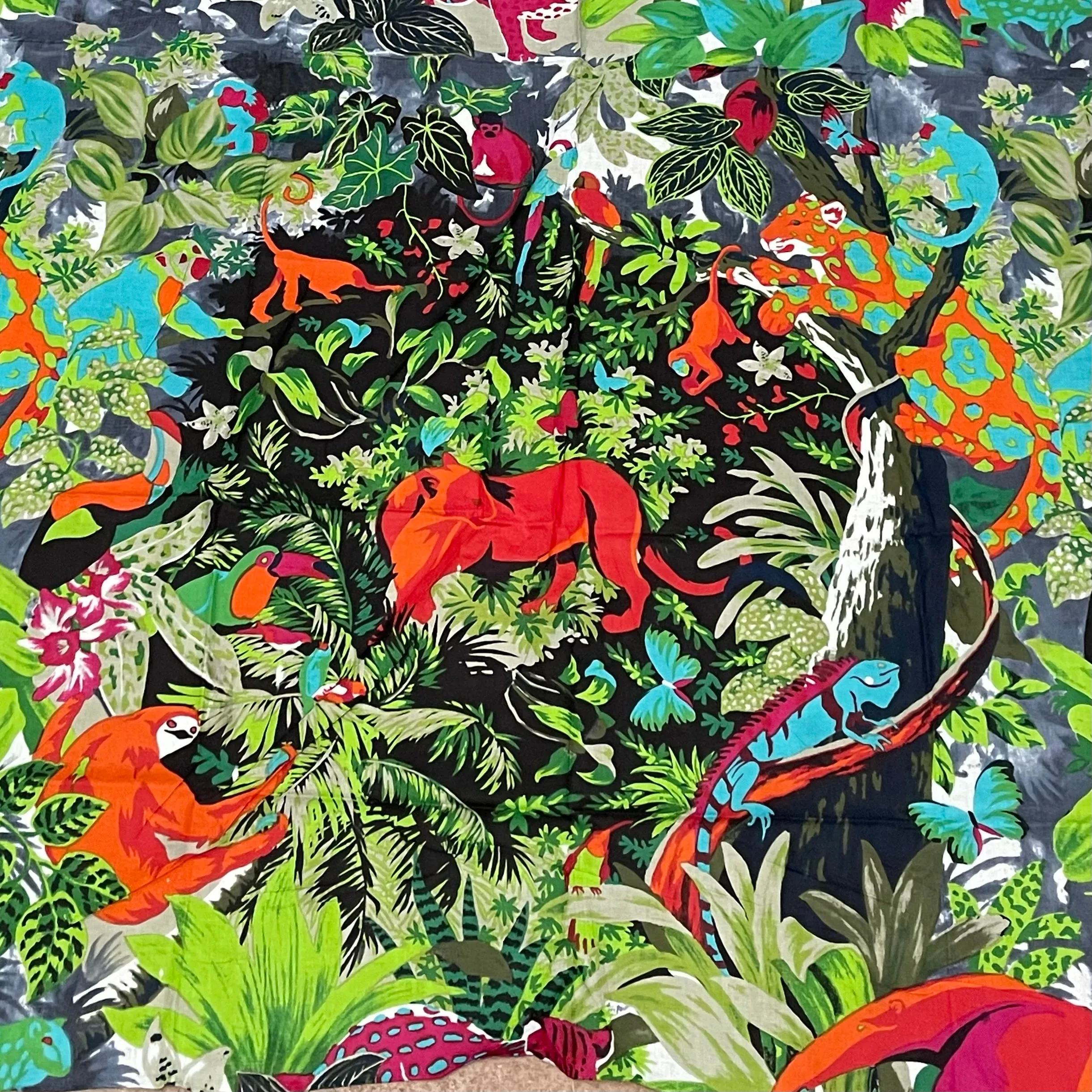 100% COTTON JUNGLE PRINT SCARF/SARONG 100x180cm