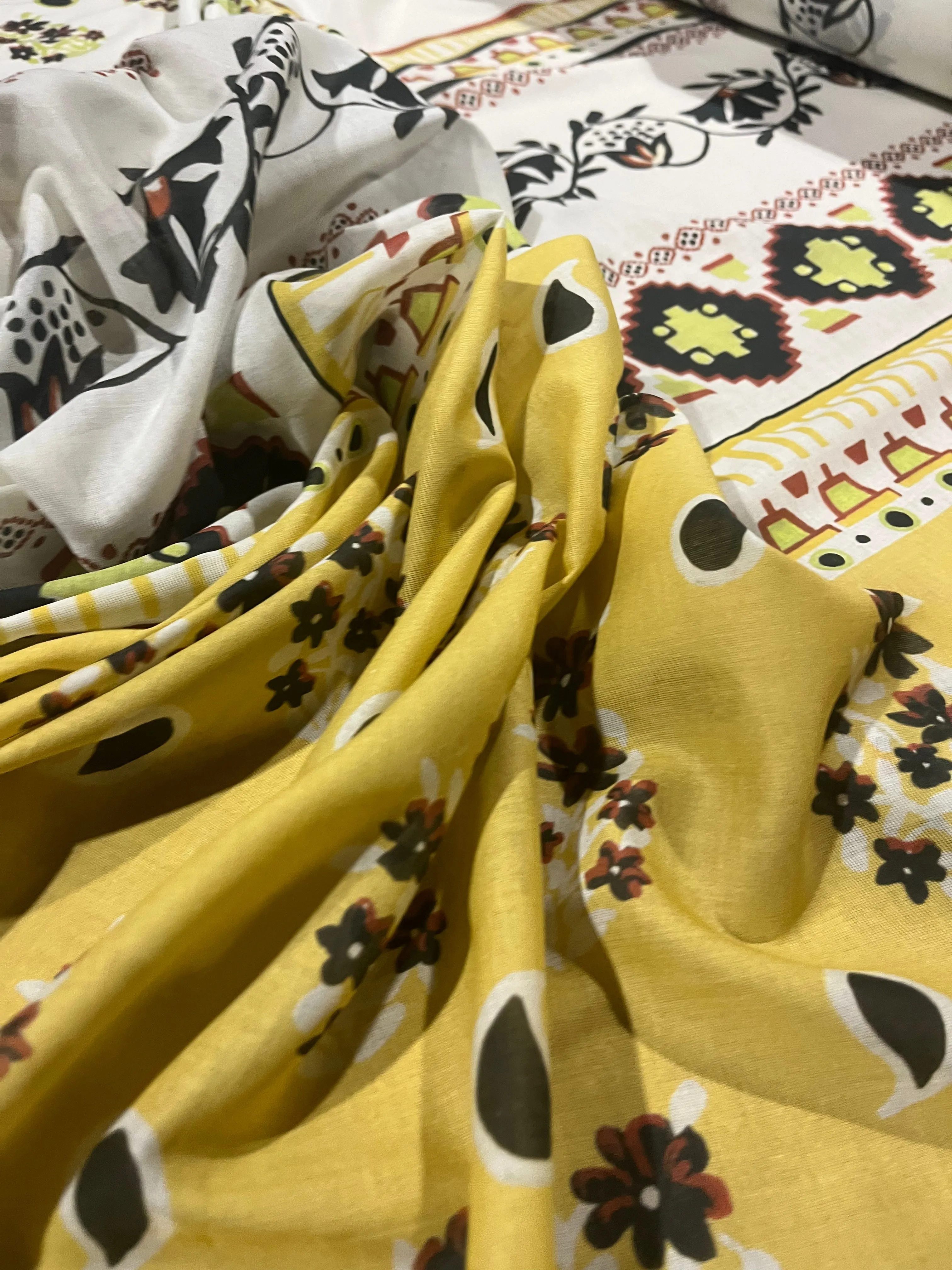 A01 mattia cotton voile "yellow cashemere fun"