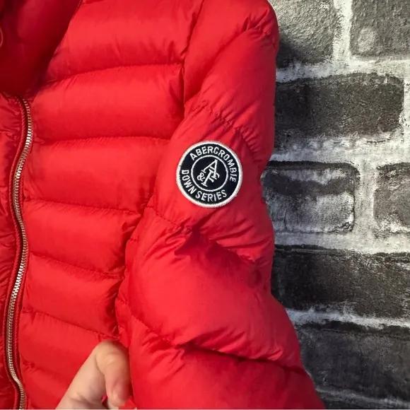 Abercrombie &amp; Fitch puffer coat down series red