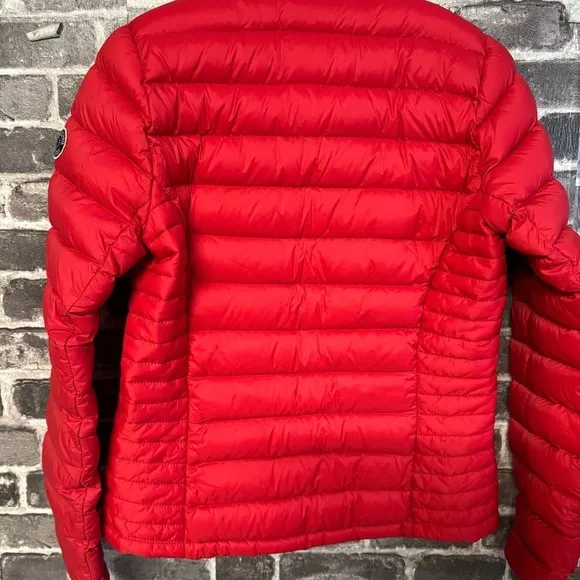 Abercrombie &amp; Fitch puffer coat down series red
