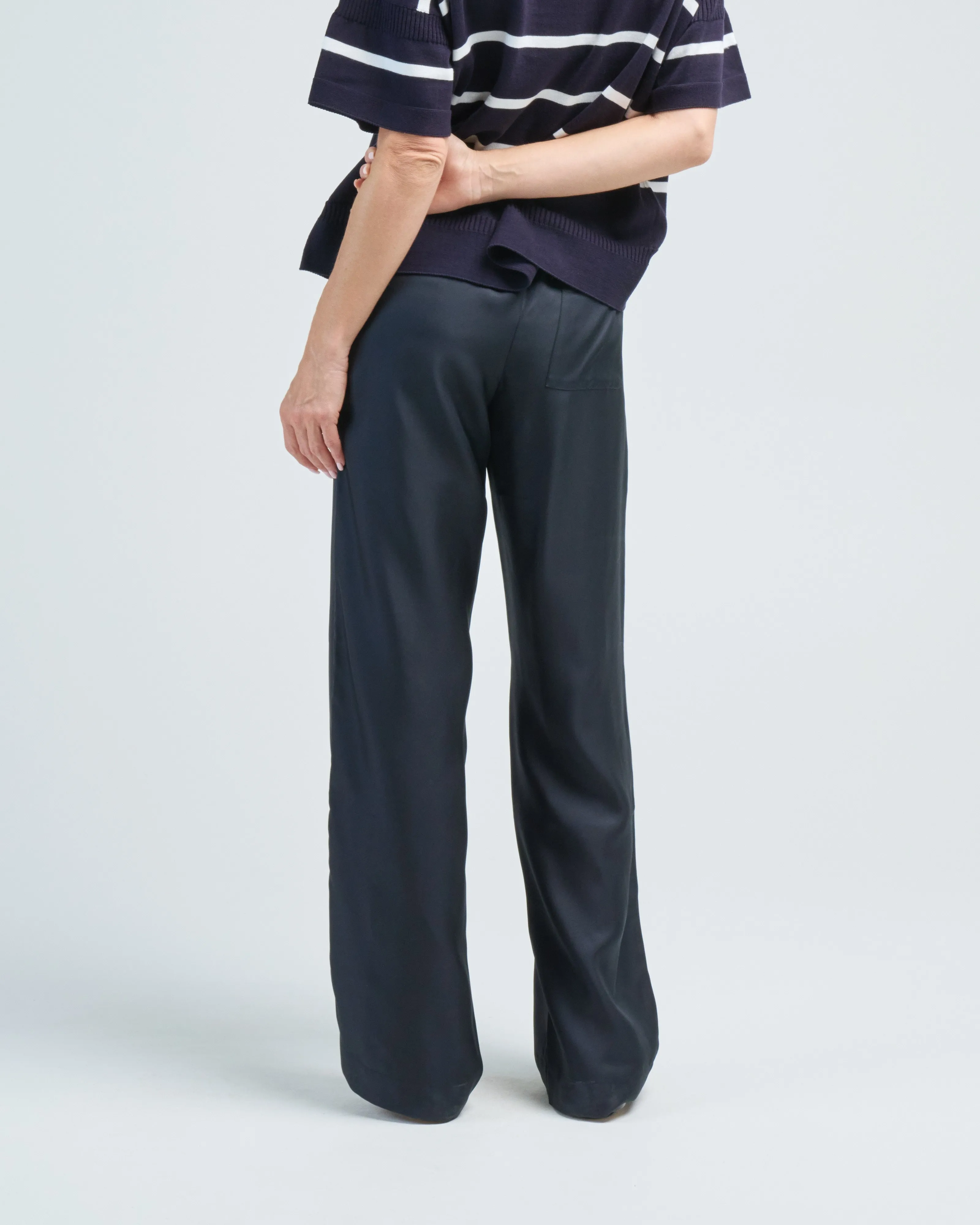 alera pants