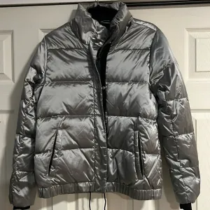 ATHLETA Silver Puffer Jacket Metallic Goose Down Zip size M