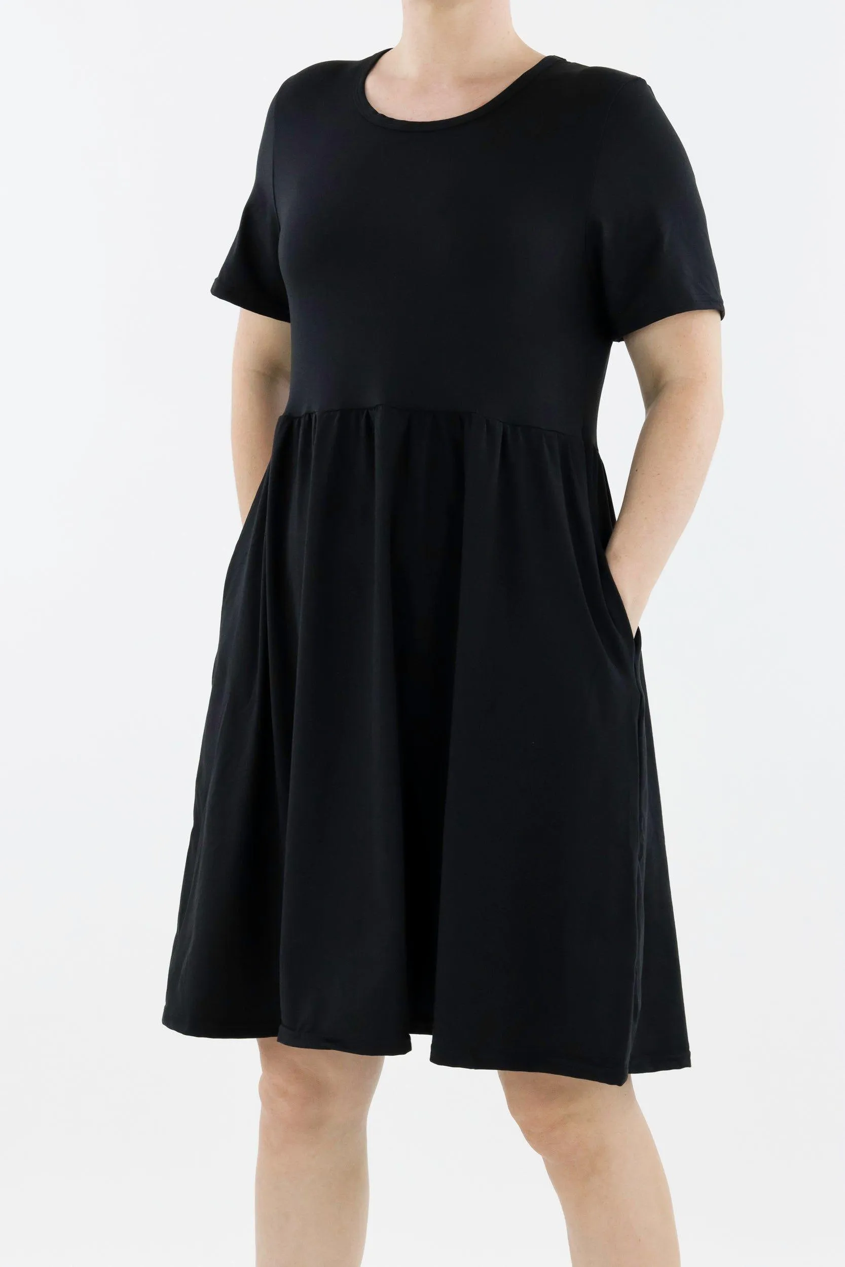 Black - Short Sleeve Skater Dress - Knee Length - Side Pockets