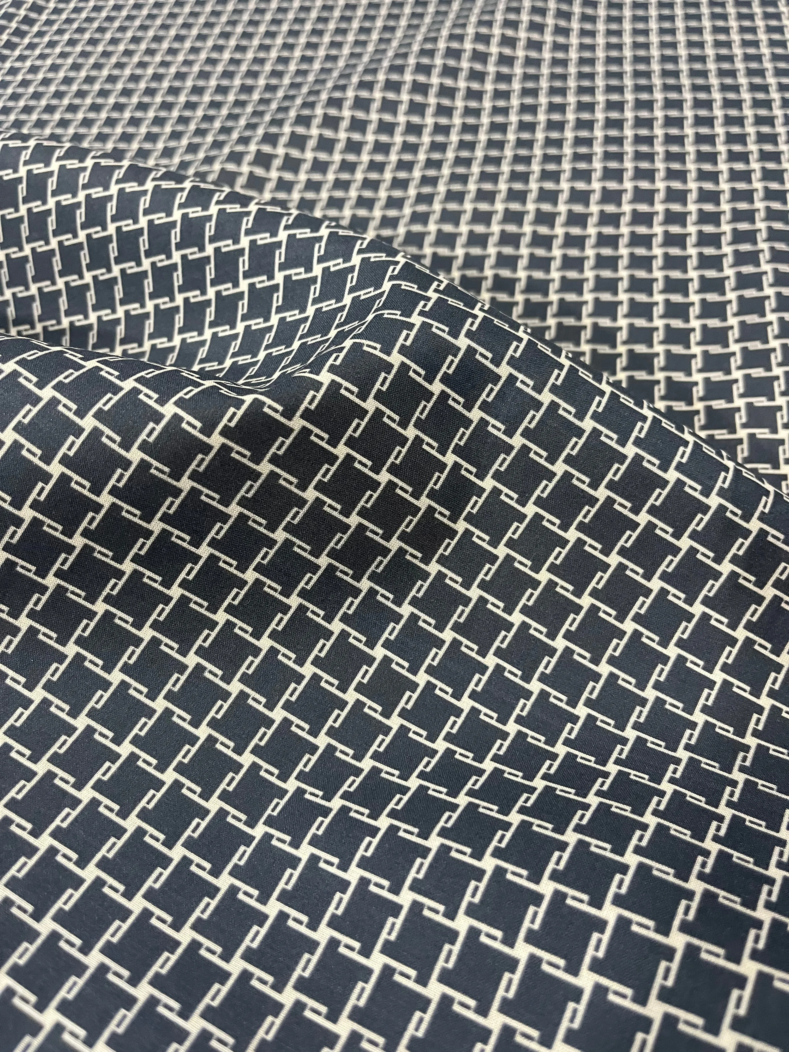 C02 cotton voile "chess"