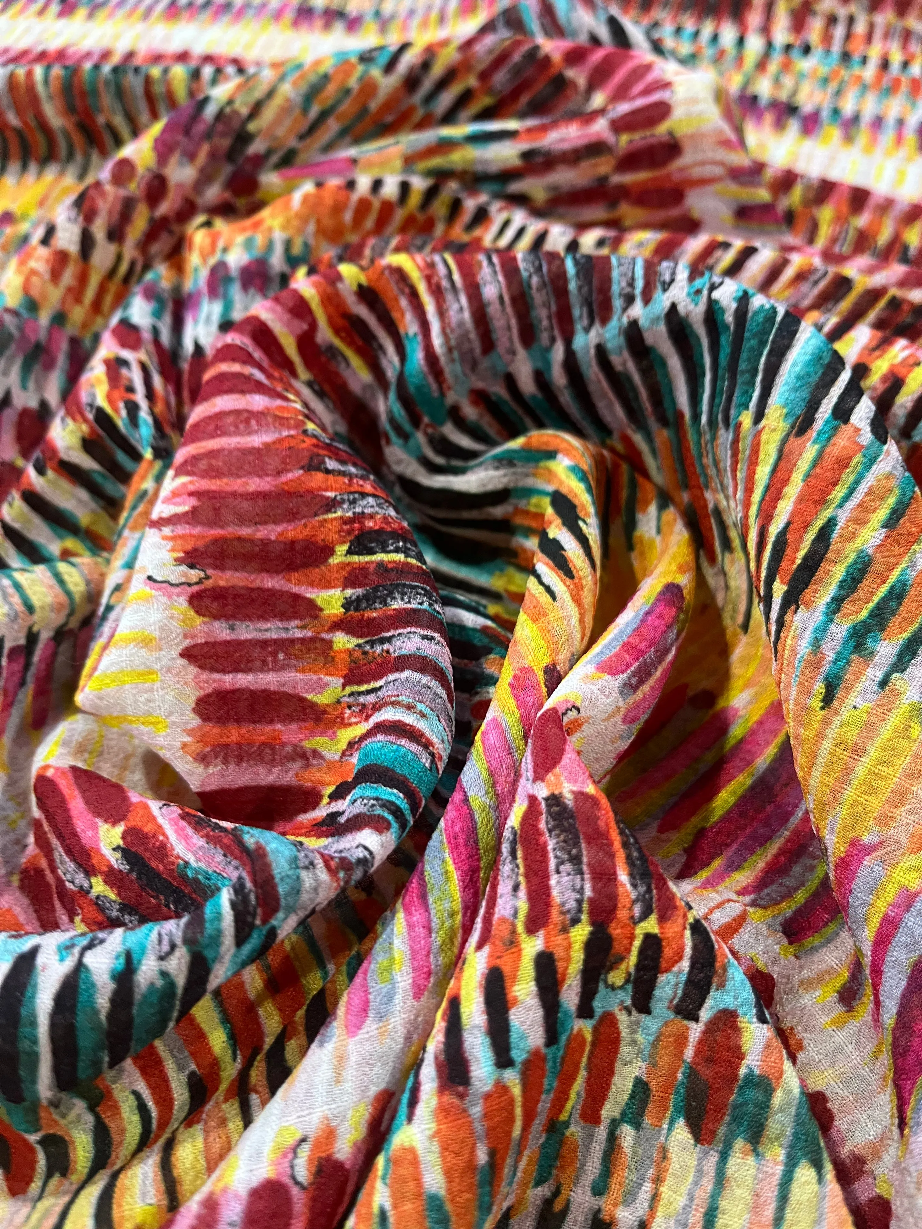 C02 ISABELLE 002 Seersucker ethnical stripes print