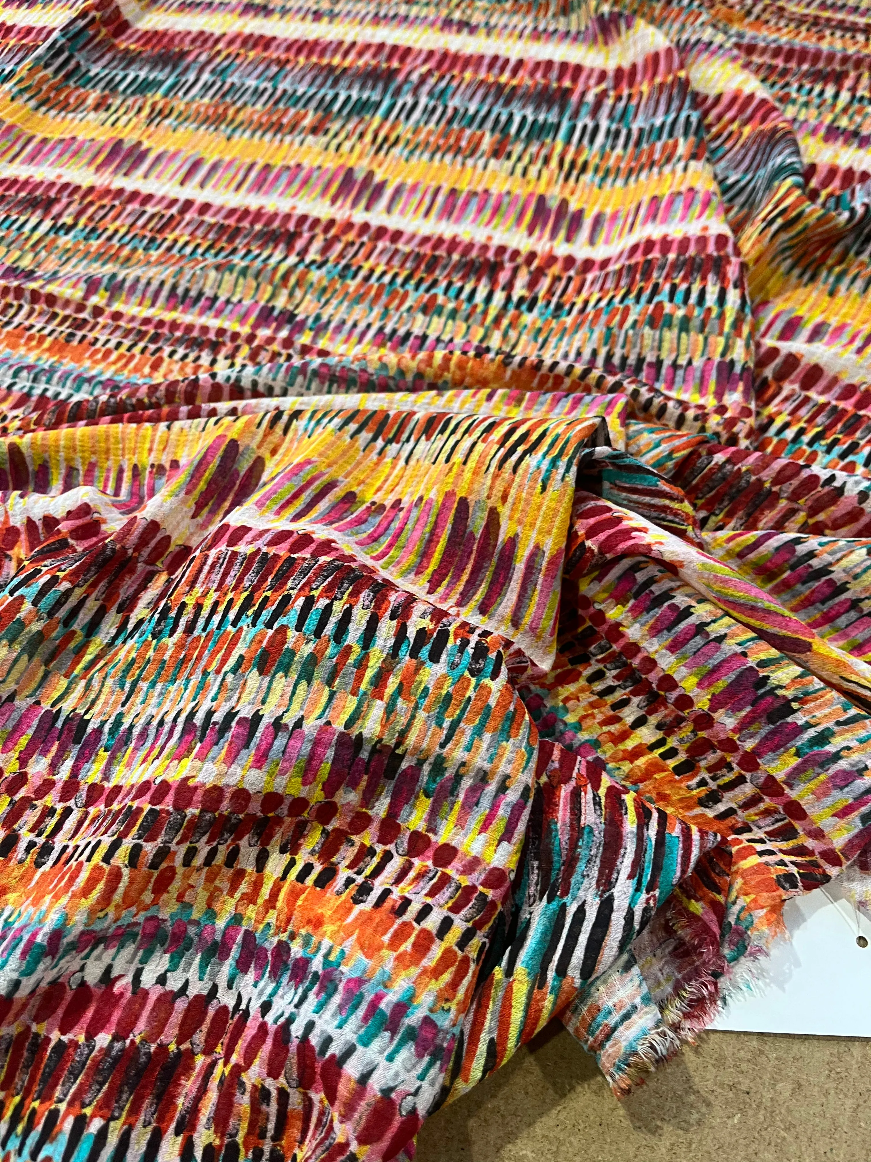 C02 ISABELLE 002 Seersucker ethnical stripes print