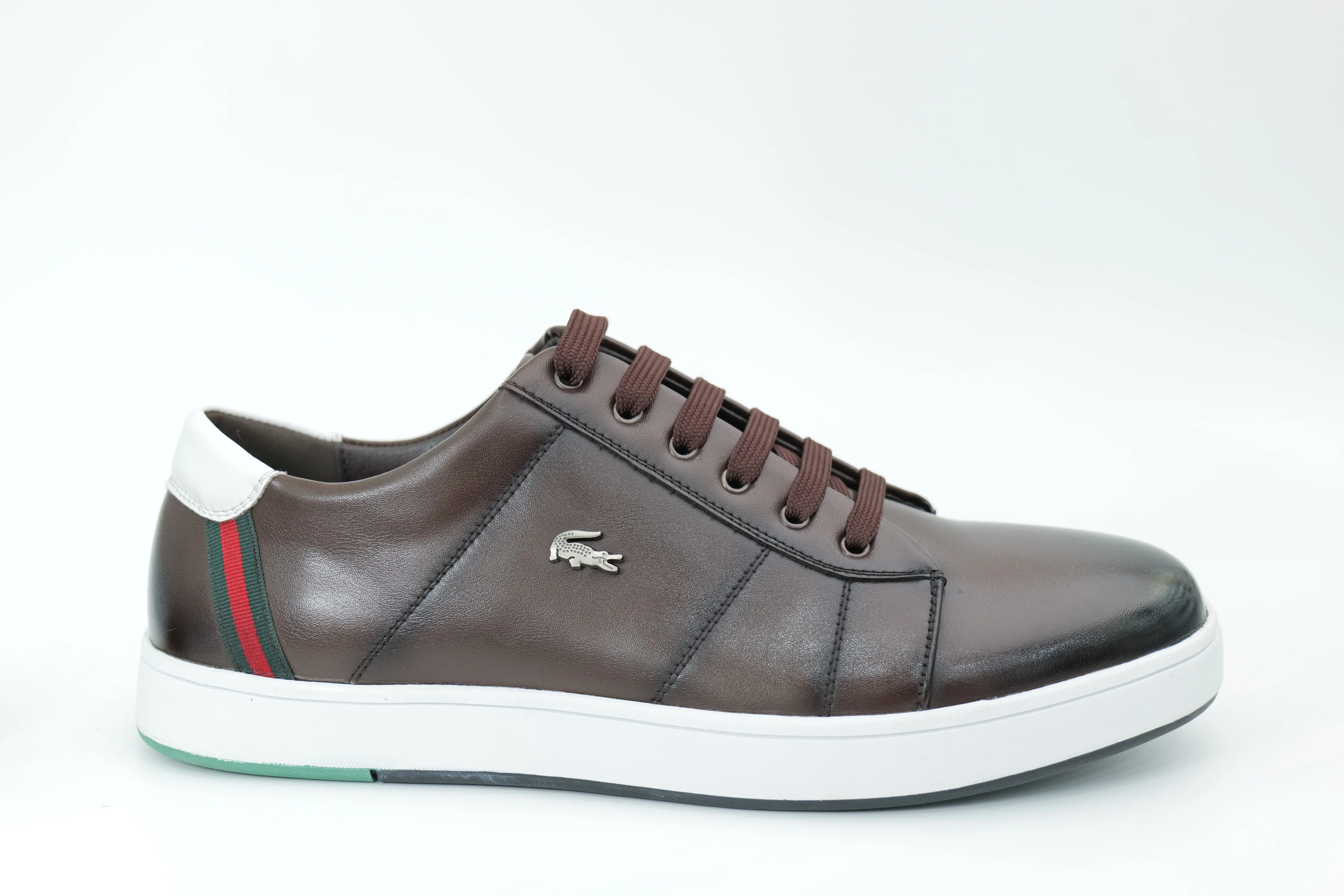 Casual sneakers