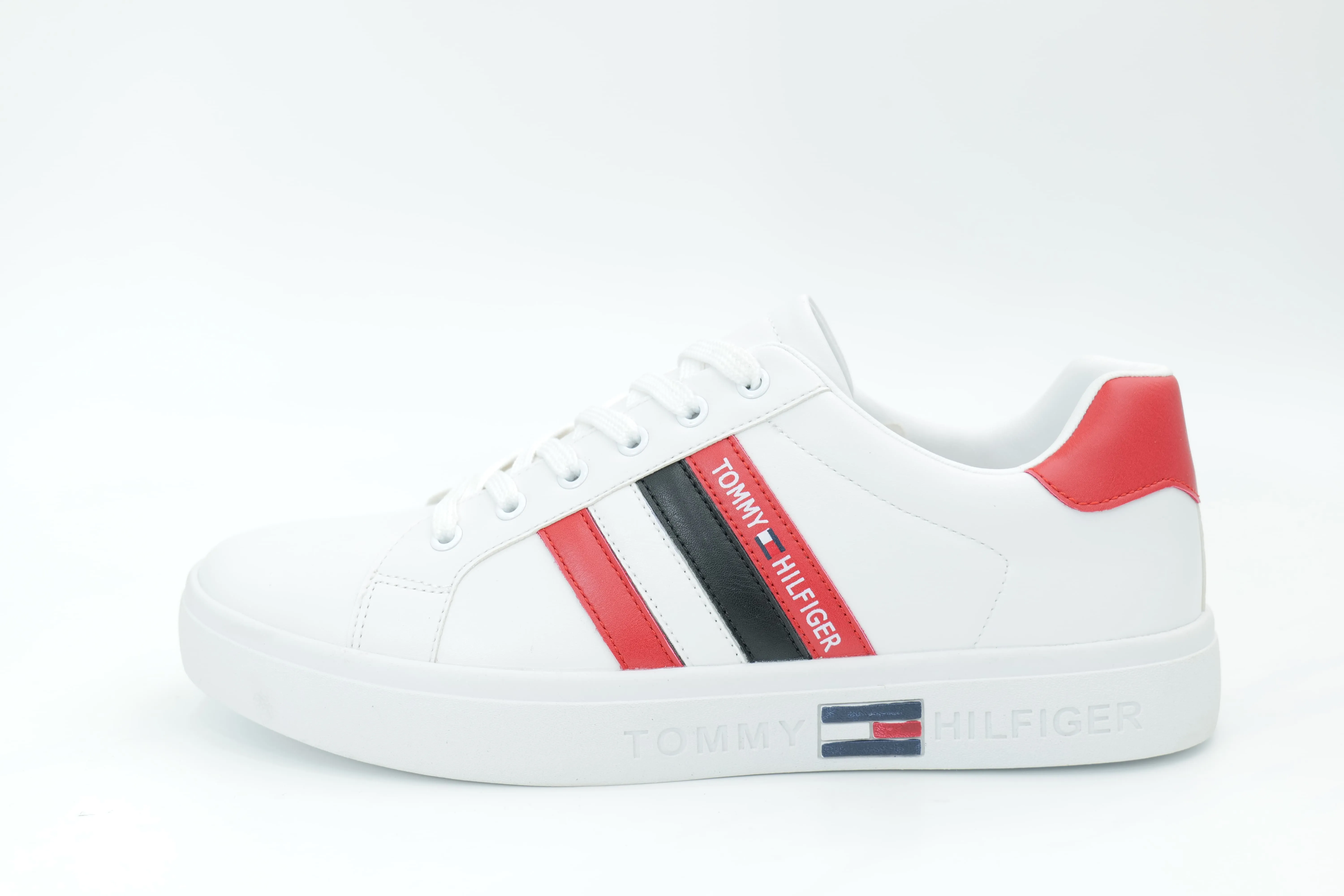 Casual sneakers