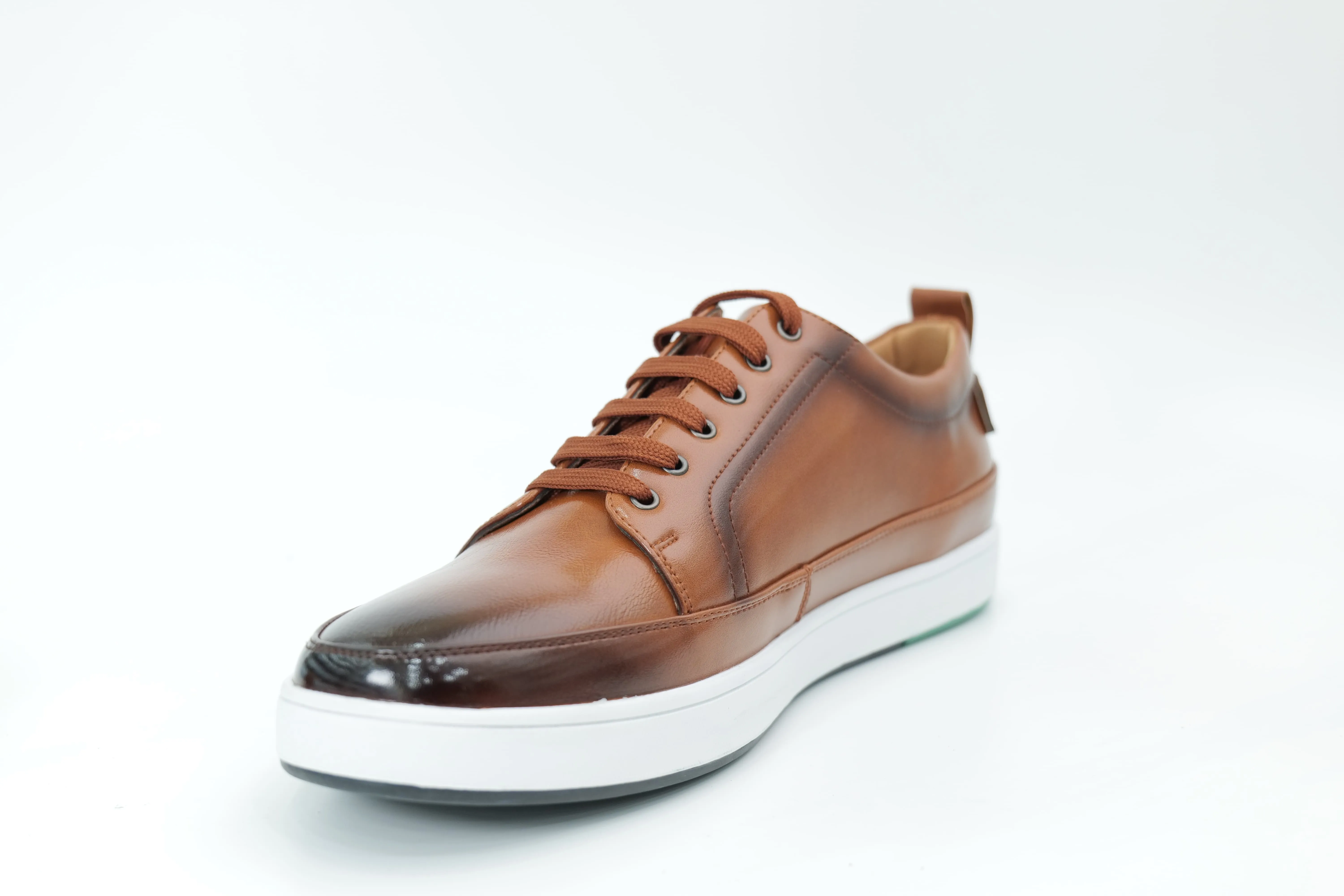 Casual sneakers