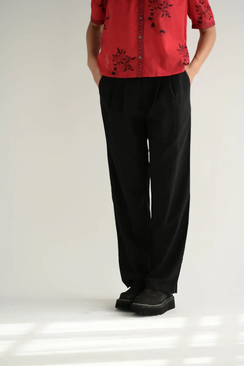 Colette Noir Seersucker Pant in Black