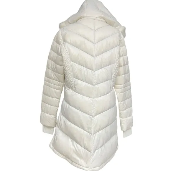 Curations Caravan White Quilted Packable Down Winter Coat - Size M