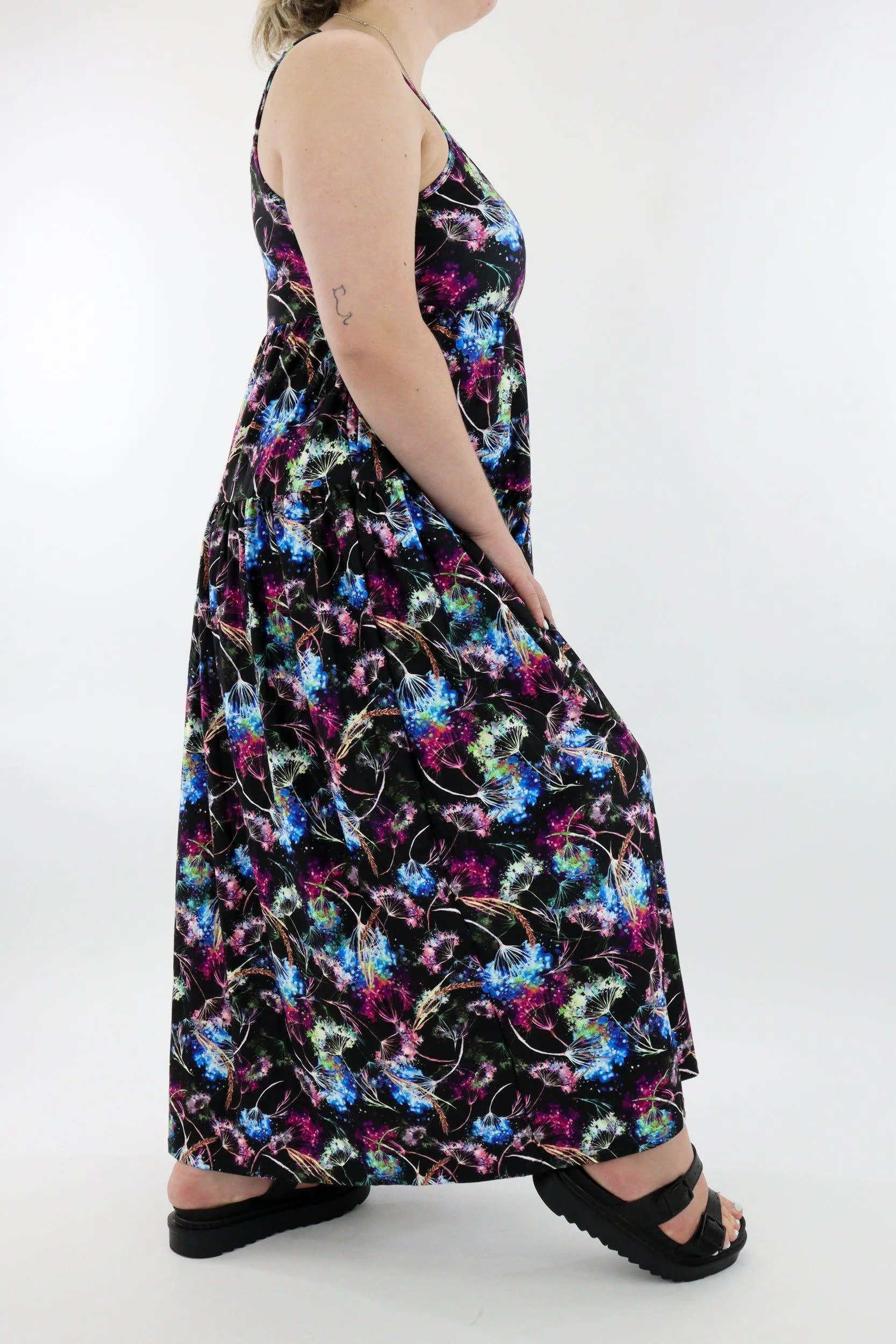 Dazzle Dandelion - Strappy Maxi Dress - Pockets