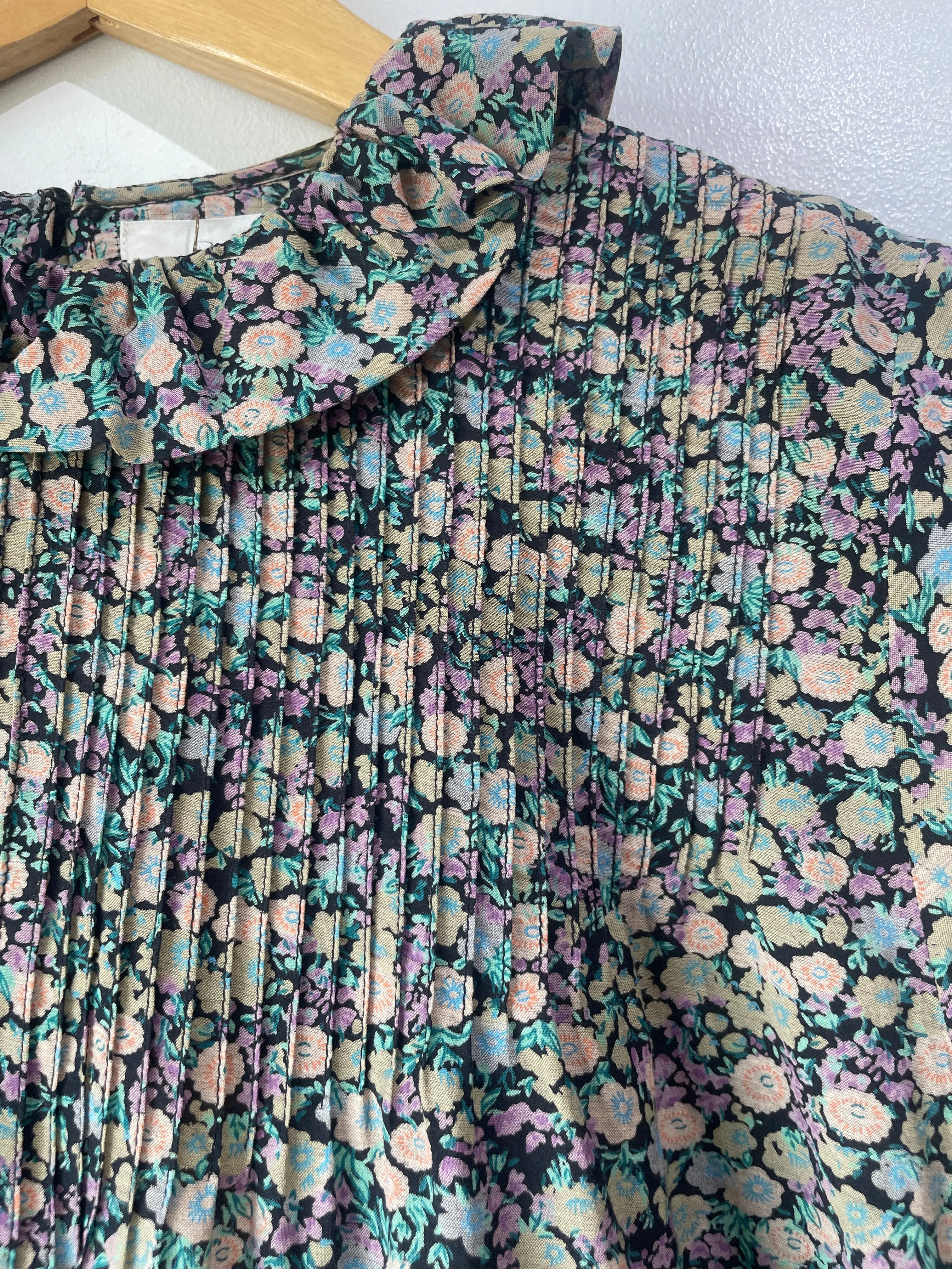 Doen Ruffled Floral Plum Garden Top