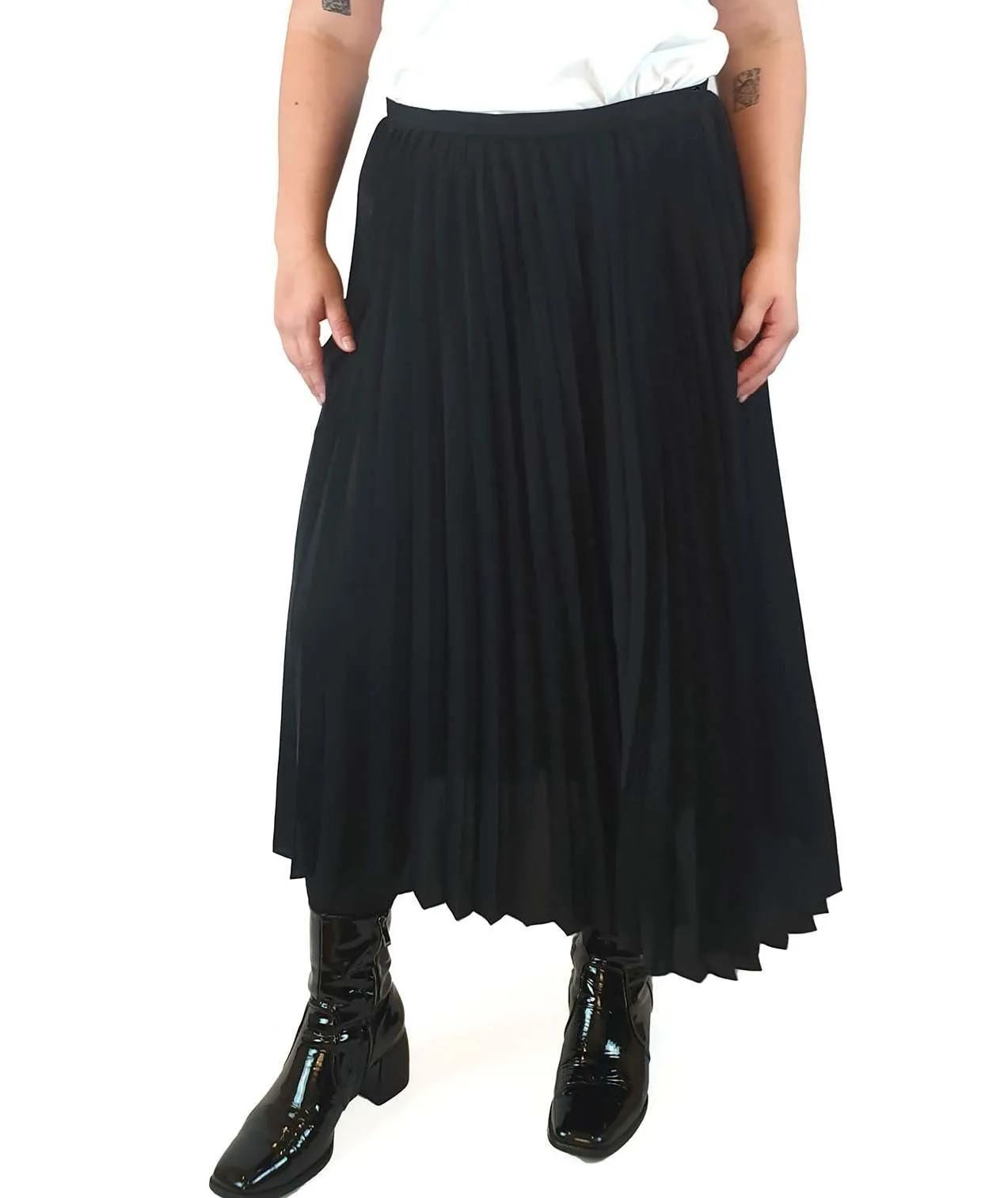 Elk black pleated mid-calf skirt with hidden side zip size 16