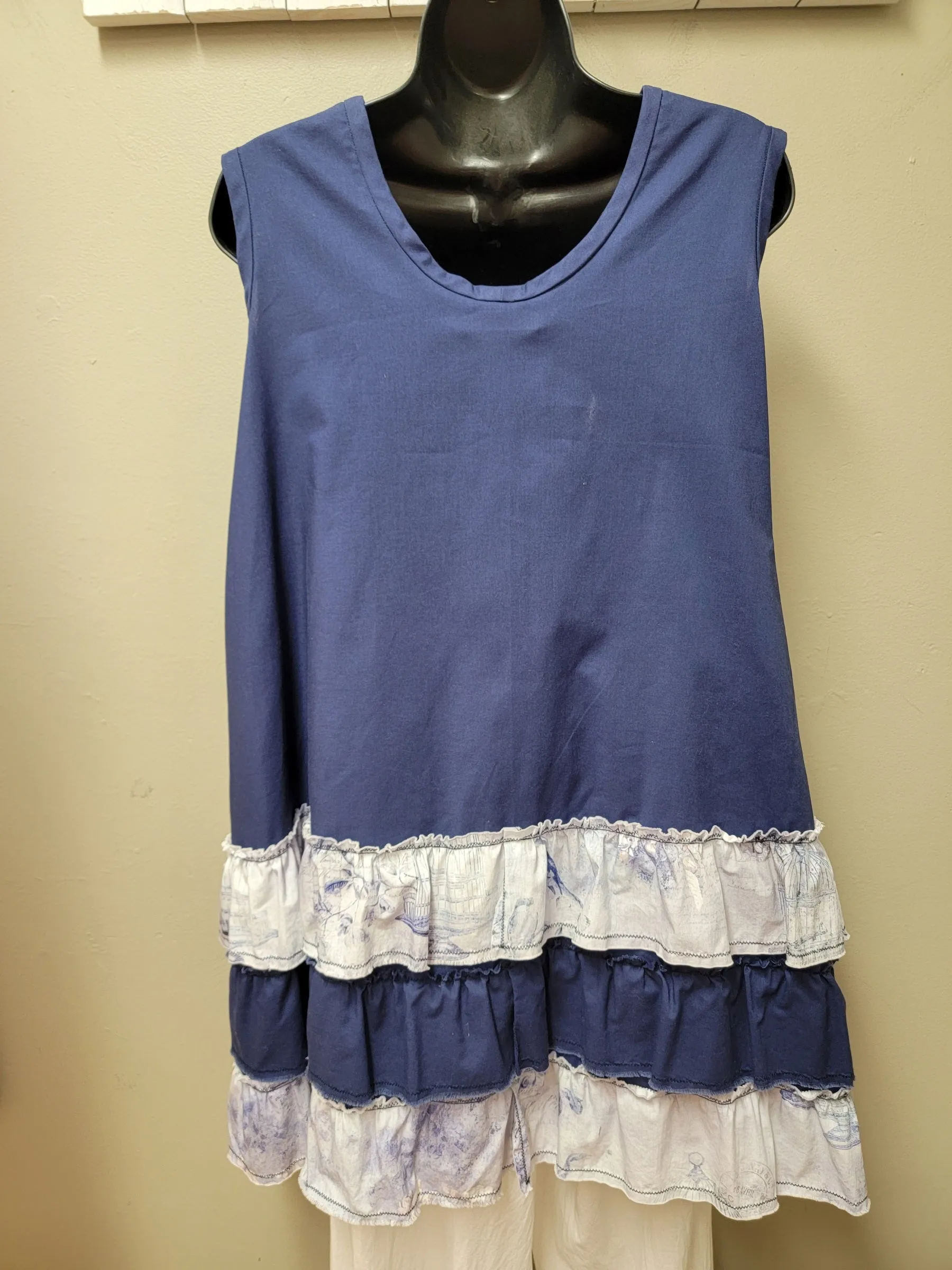 FINAL SALE WAS $142.00 Fiona Top in Navy Lagenlook OS YouBou2