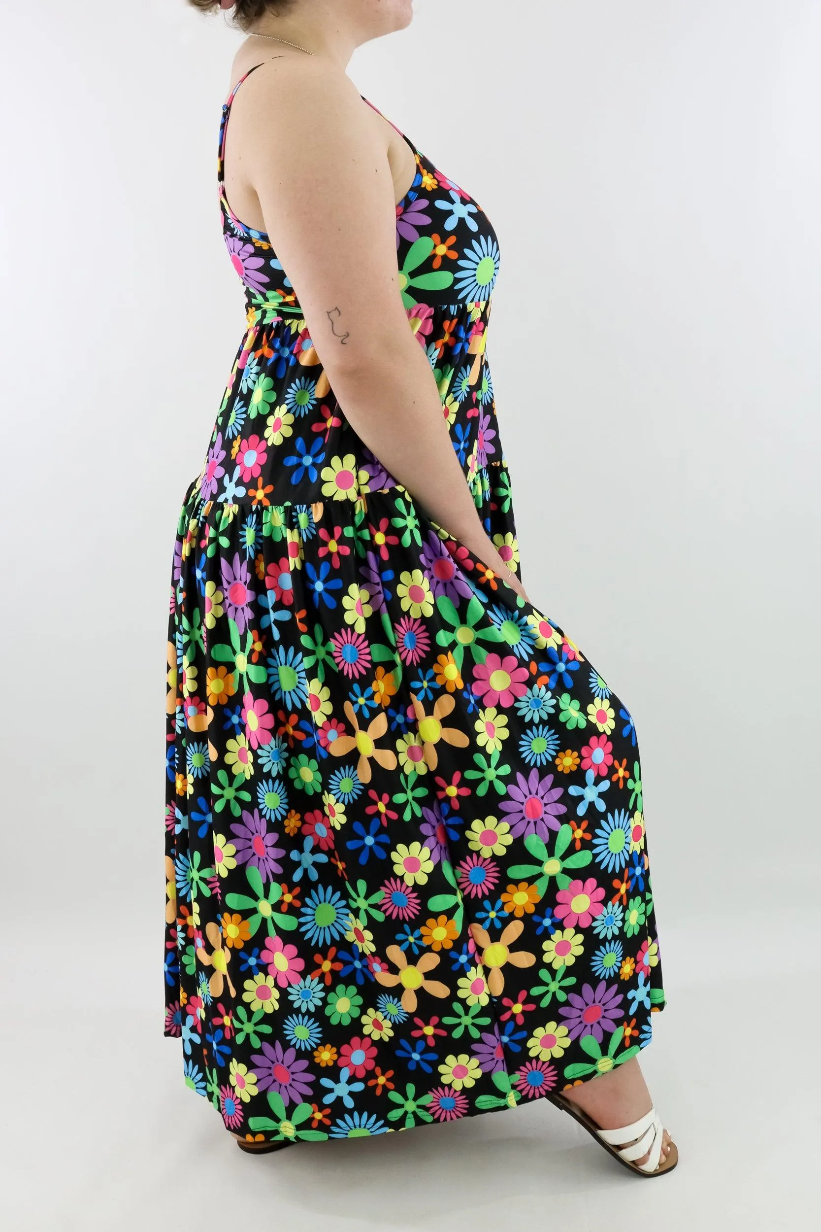 Flower Power - Strappy Maxi Dress - Pockets