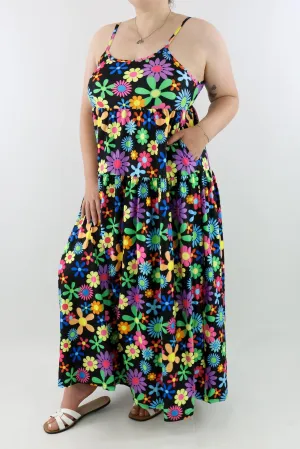 Flower Power - Strappy Maxi Dress - Pockets
