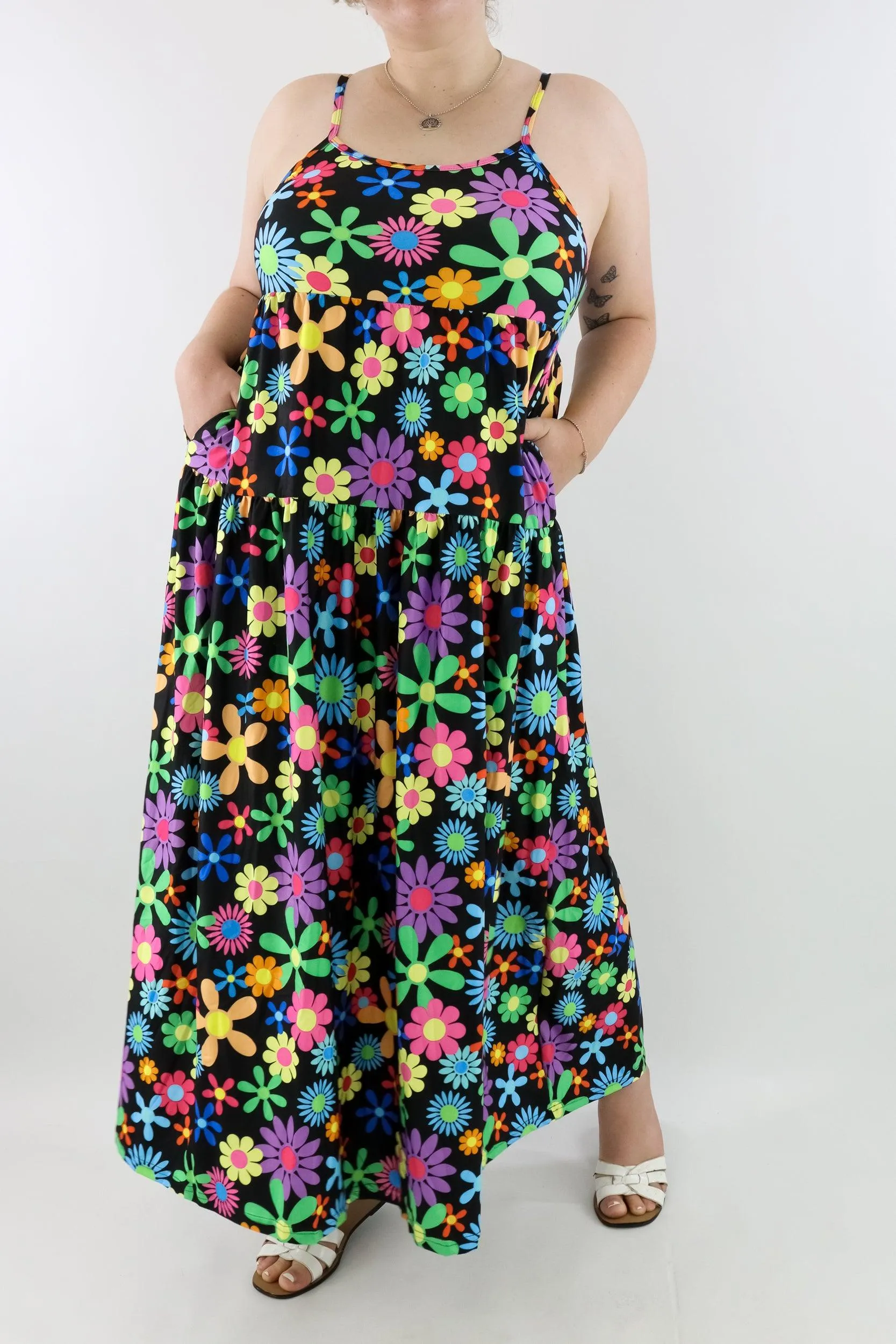 Flower Power - Strappy Maxi Dress - Pockets