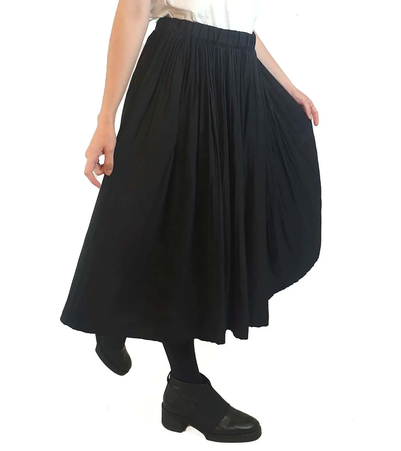 Gorman black pleated skirt size 10
