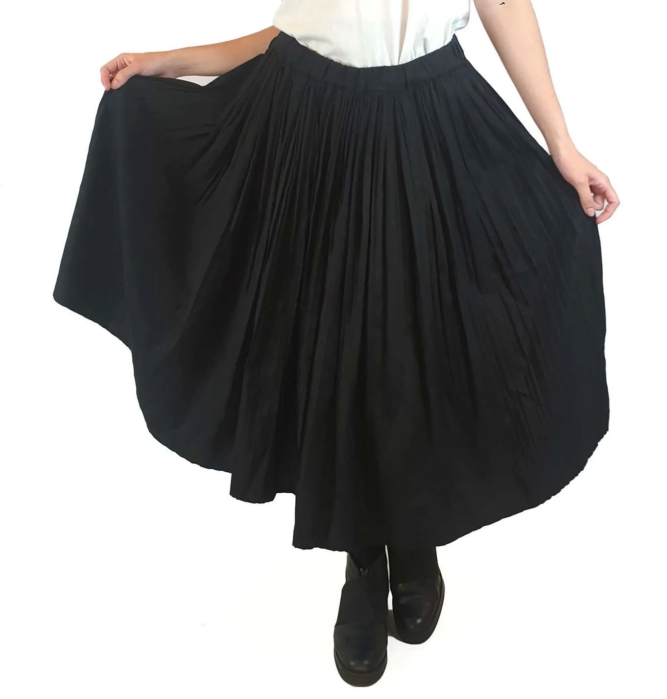 Gorman black pleated skirt size 10