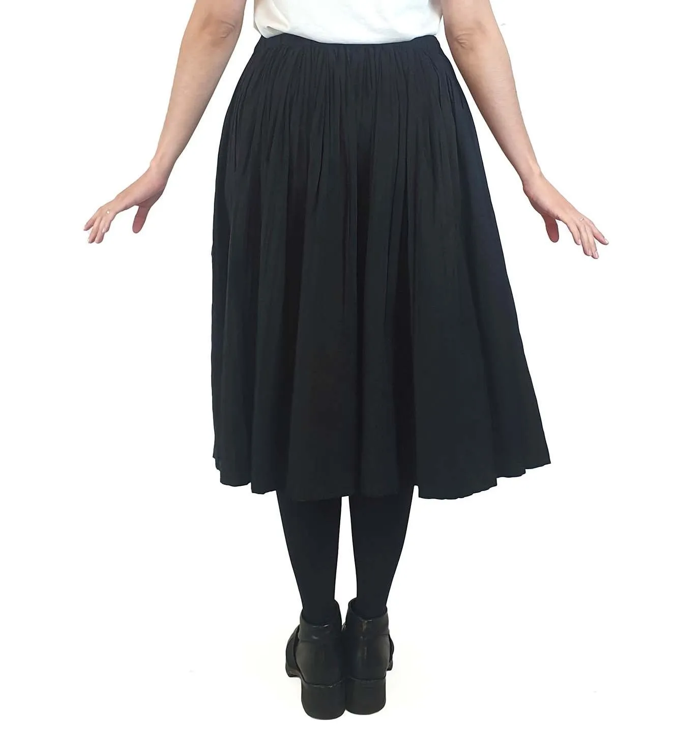Gorman black pleated skirt size 10