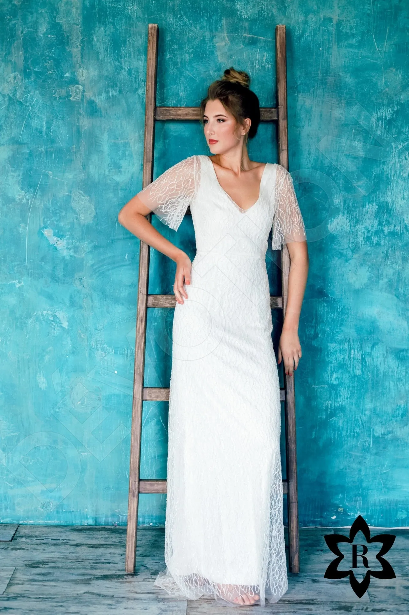 Hadariela Sheath/Column V-neck Ivory Wedding dress