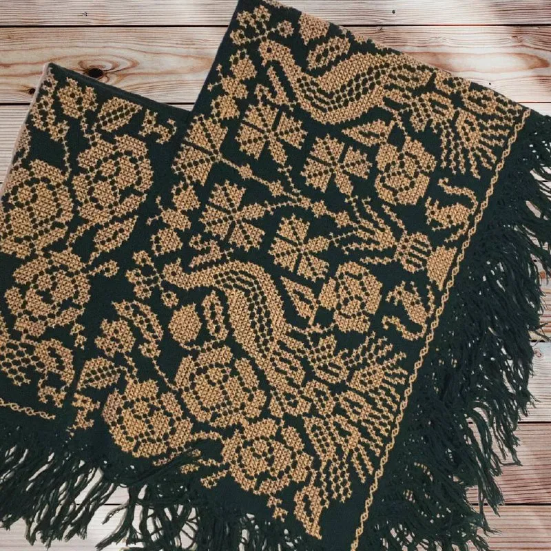 Hand Embroidered Mexican Poncho - Mañanita - Punto de Cruz - Poncho Mexicano