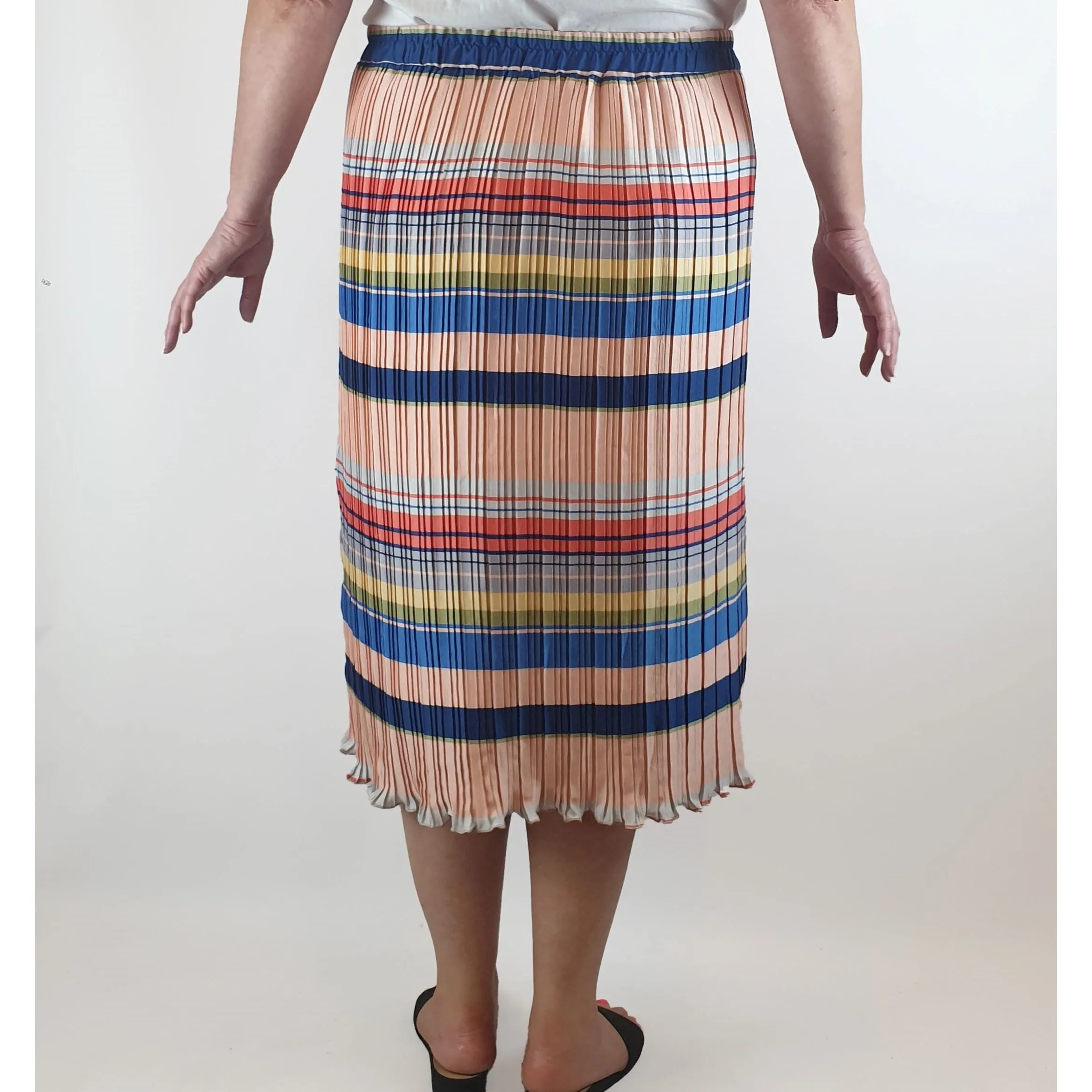 Handpicked by Birds colourful horizontal striped and pleated skirt size 22 (best fits size 18-20)