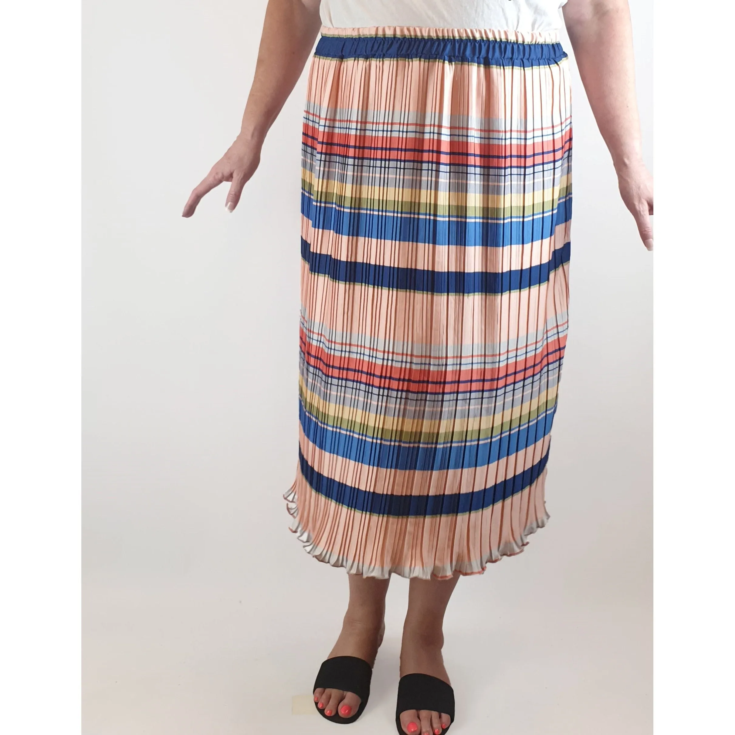 Handpicked by Birds colourful horizontal striped and pleated skirt size 22 (best fits size 18-20)
