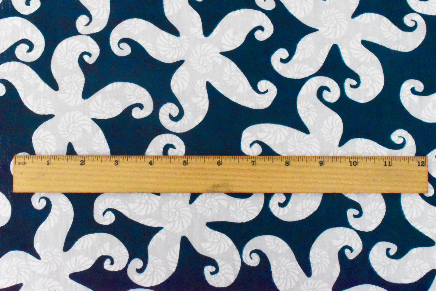 Harbor Blue-White Sea Star Printed Cotton Gauze Woven Fabric