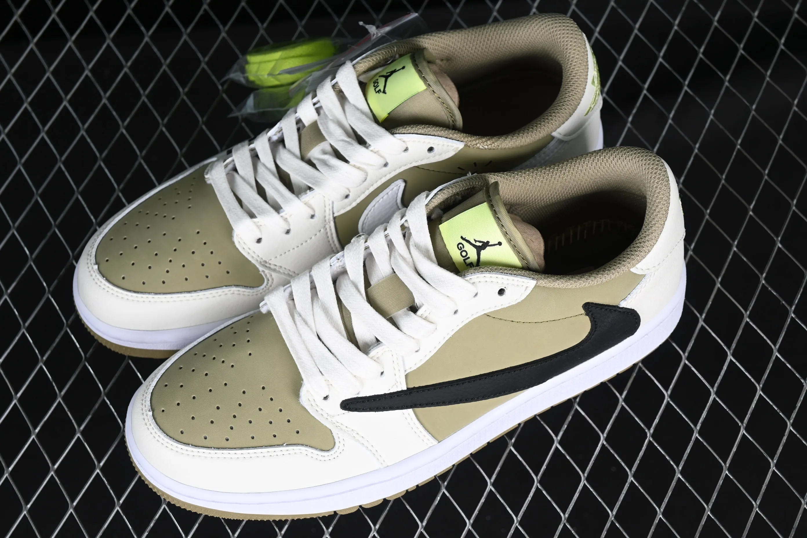 J 1 Retro Low Golf Travis Scott Neutral Olive