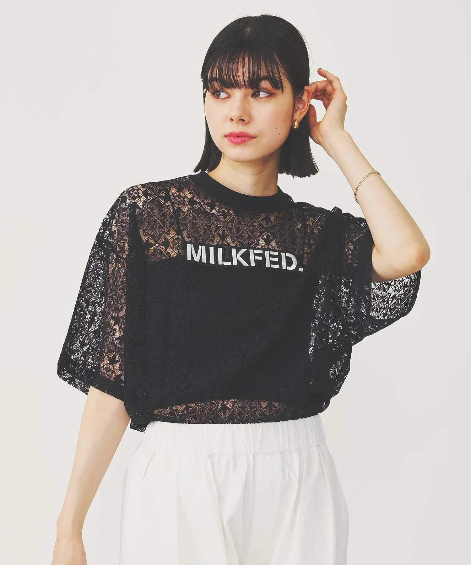 LACE S/S TOP