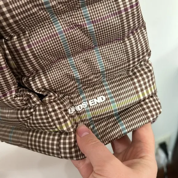 Lands' End Down Puffer Vest in Alabaster Glen Plaid size M ( 10 - 12 )
