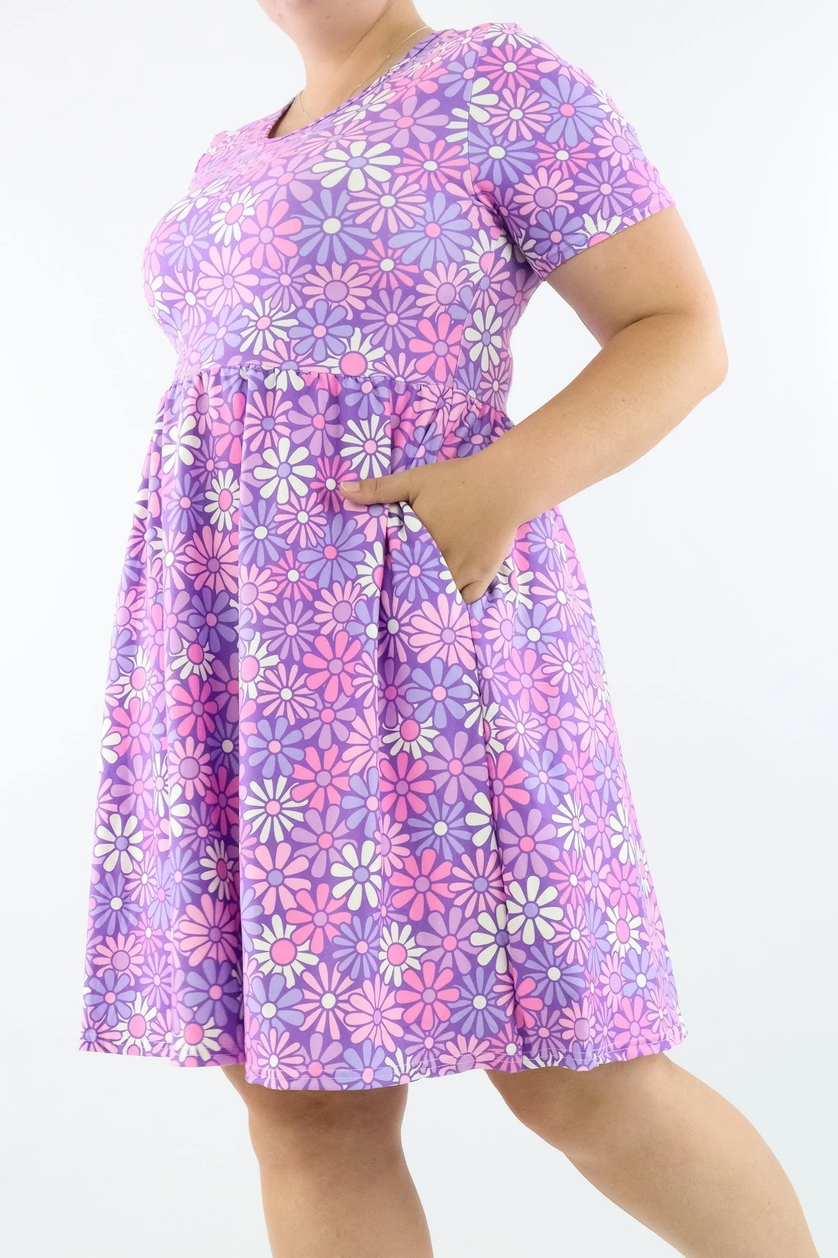 Lilac Daisies - Short Sleeve Skater Dress - Knee Length - Side Pockets