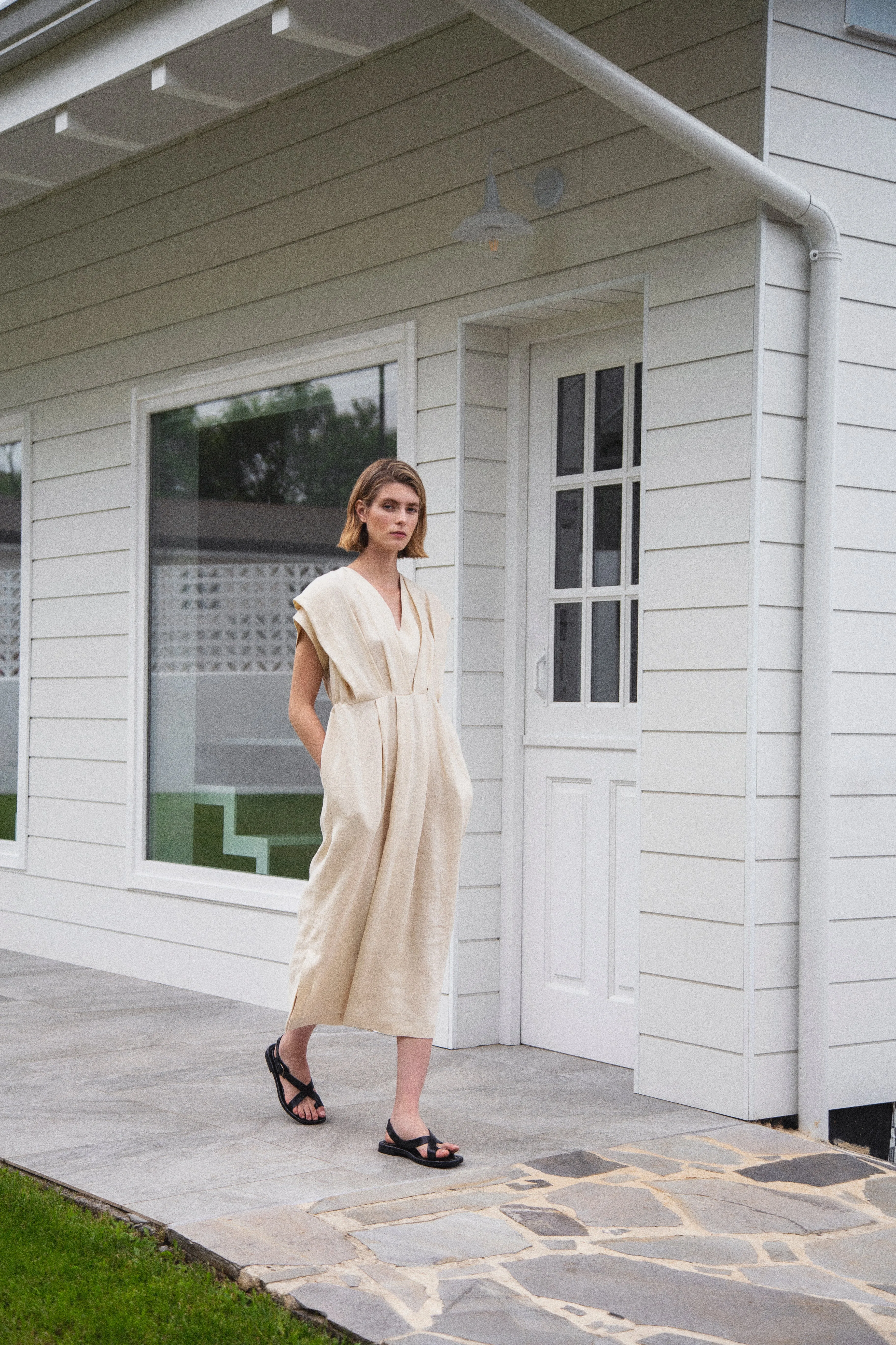 Linda Dress in White Linen