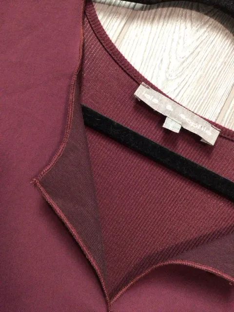 Lola & Sophie. Burgundy Top Size Large