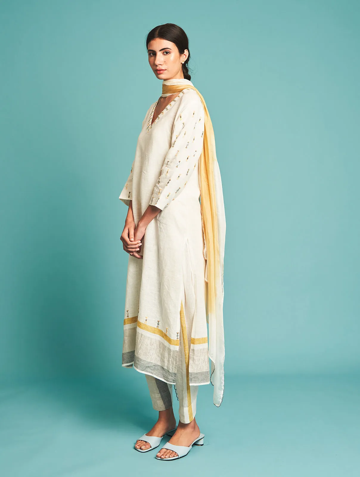 Manan   I   Mirai Scallop Duppatta  Border Collection