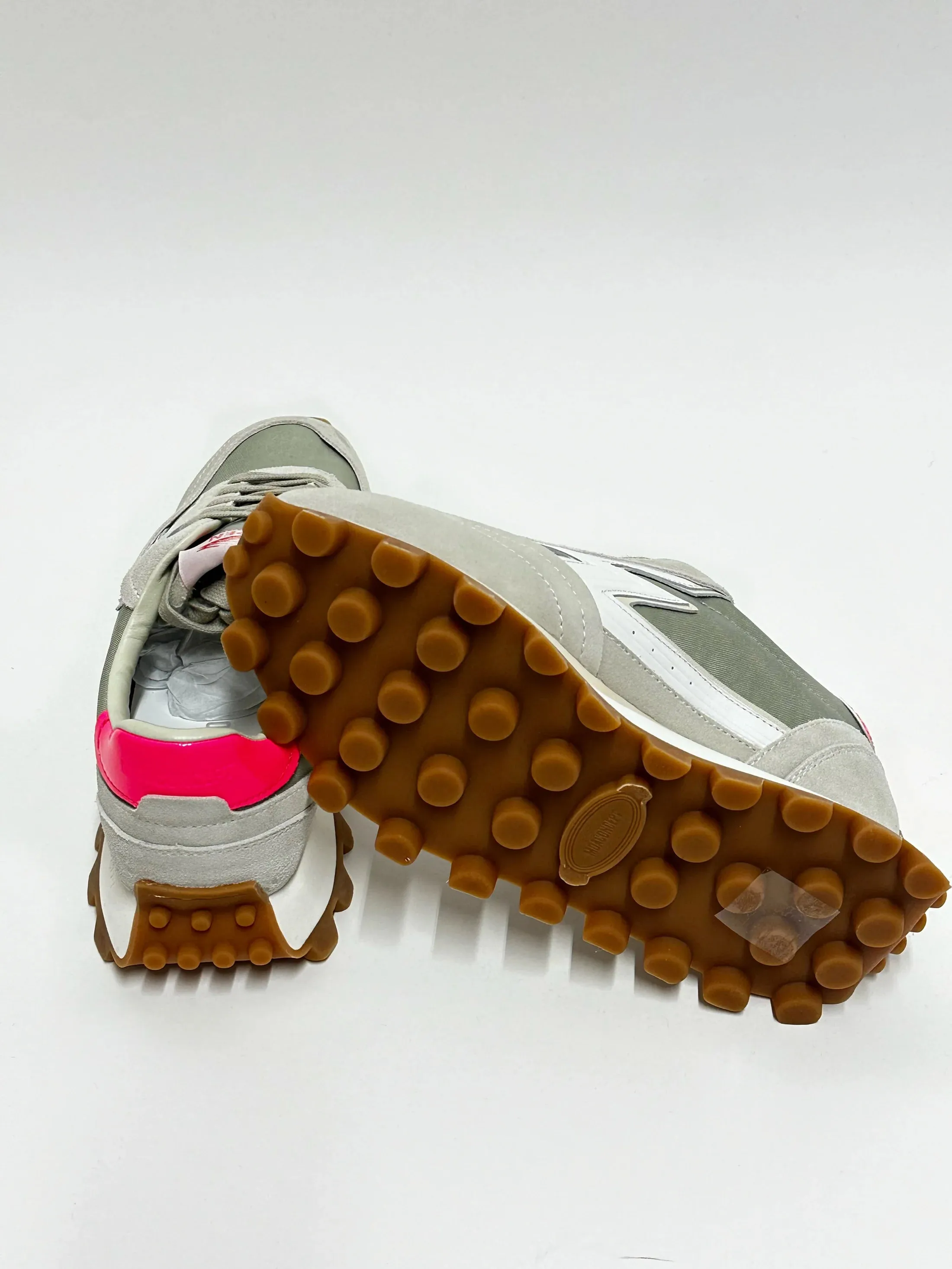 Moa Concept Sneakers running open med fuksia på hel