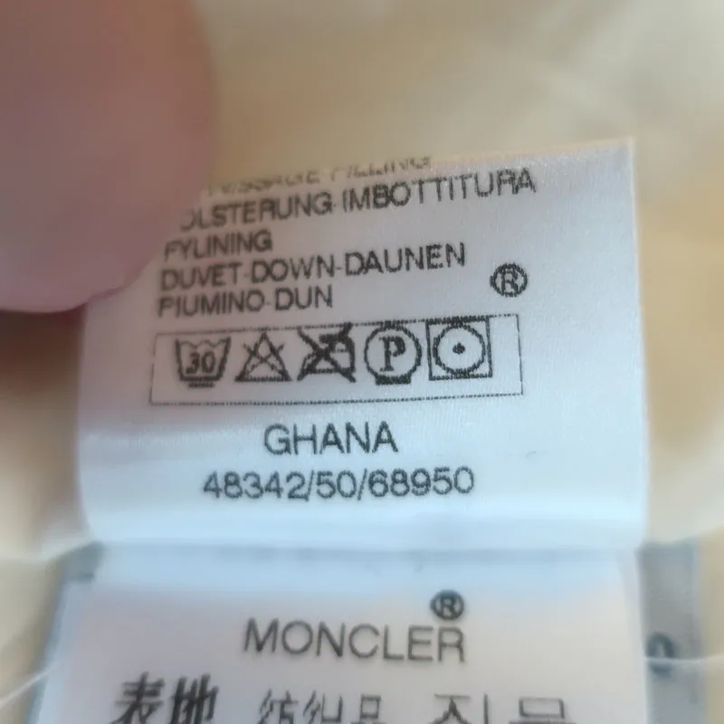 Moncler Ghana Down Puffer Vest Cream Size 3