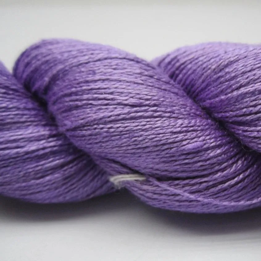 Mulberry Silk Yarn 900M/100Gr - 332