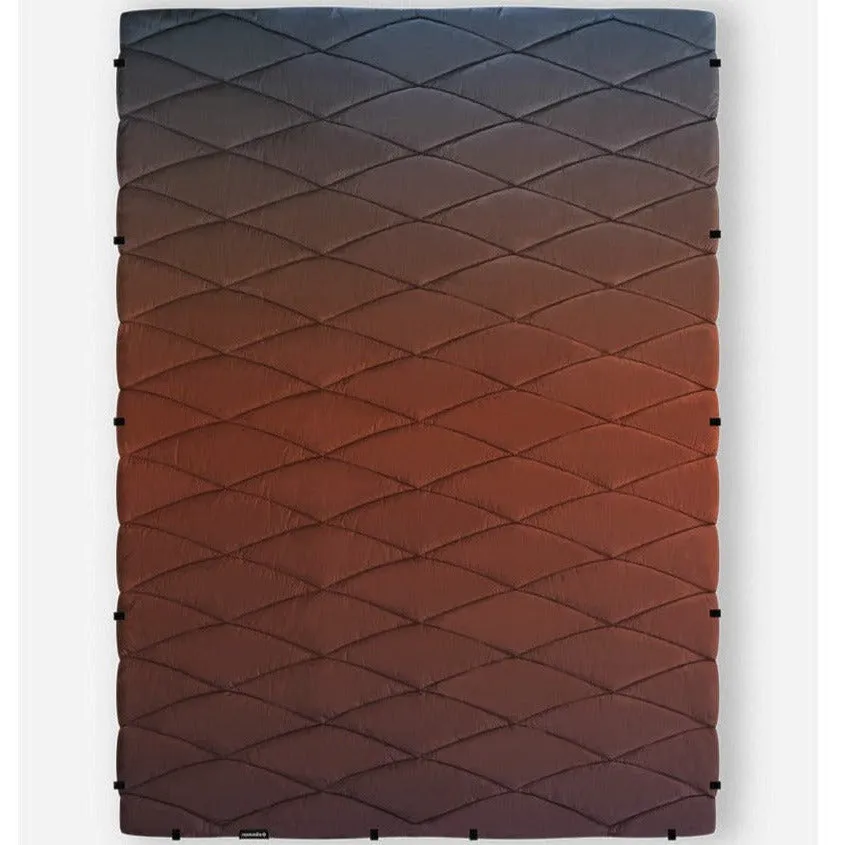 Nomadix Puffer Blanket
