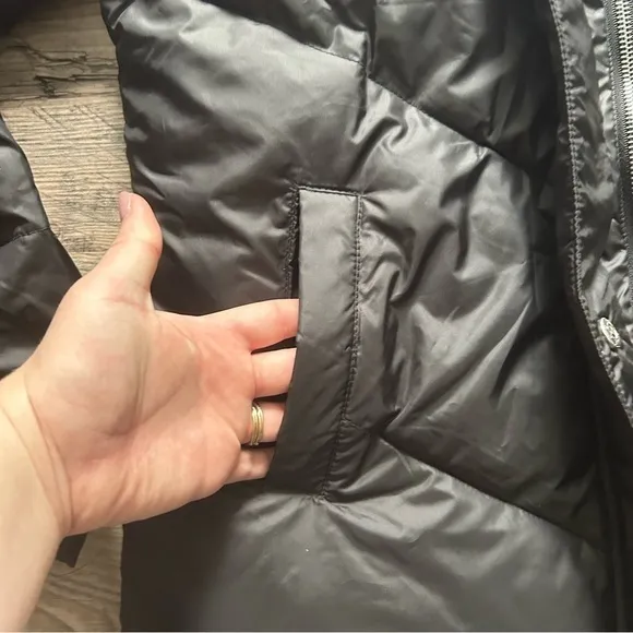 NWT New York and Company Short Zip-Front Puffer Jacket Ultra-Puff Collection