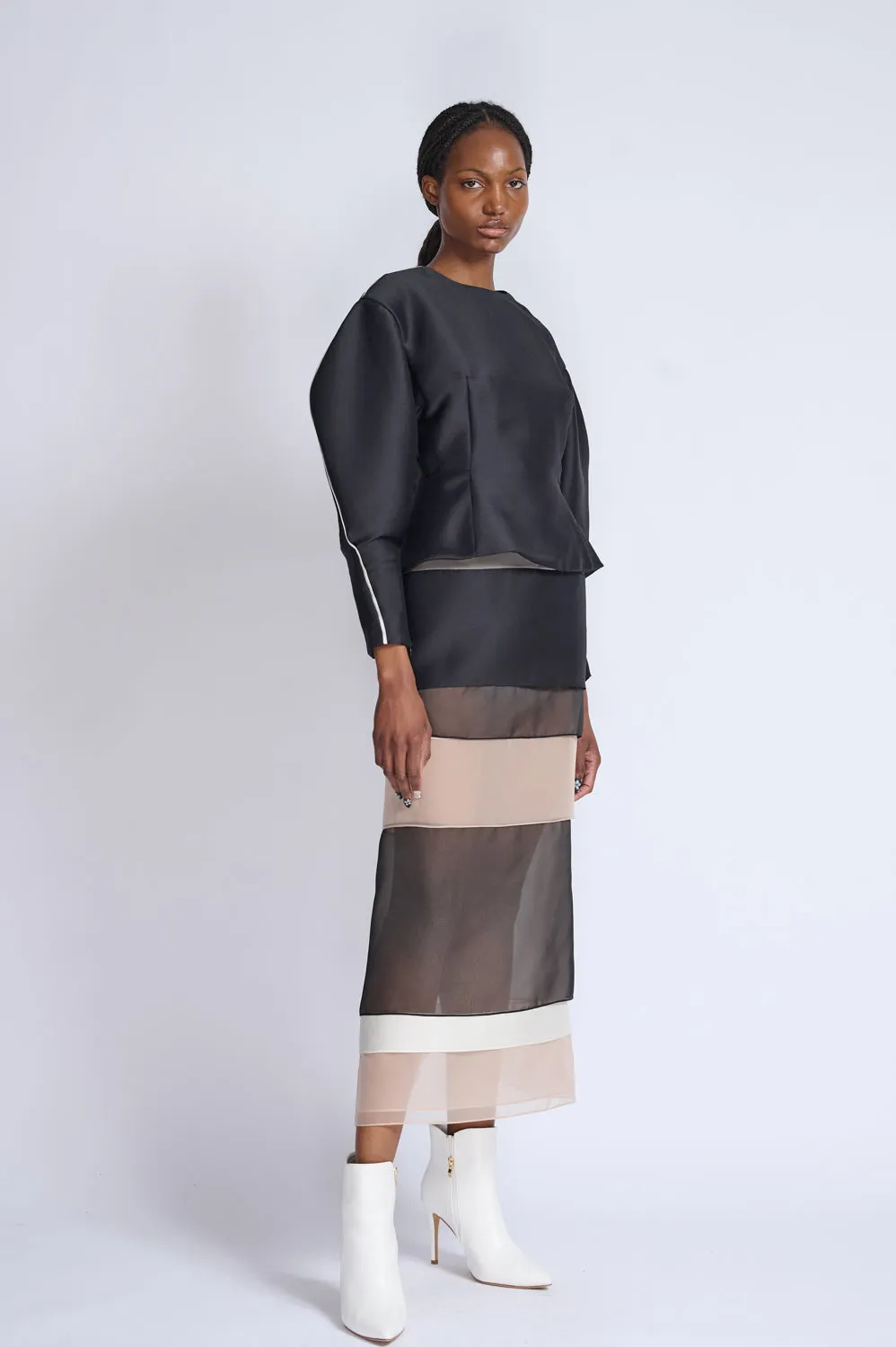Onyx Gazar Top With Bouncy Sleeves