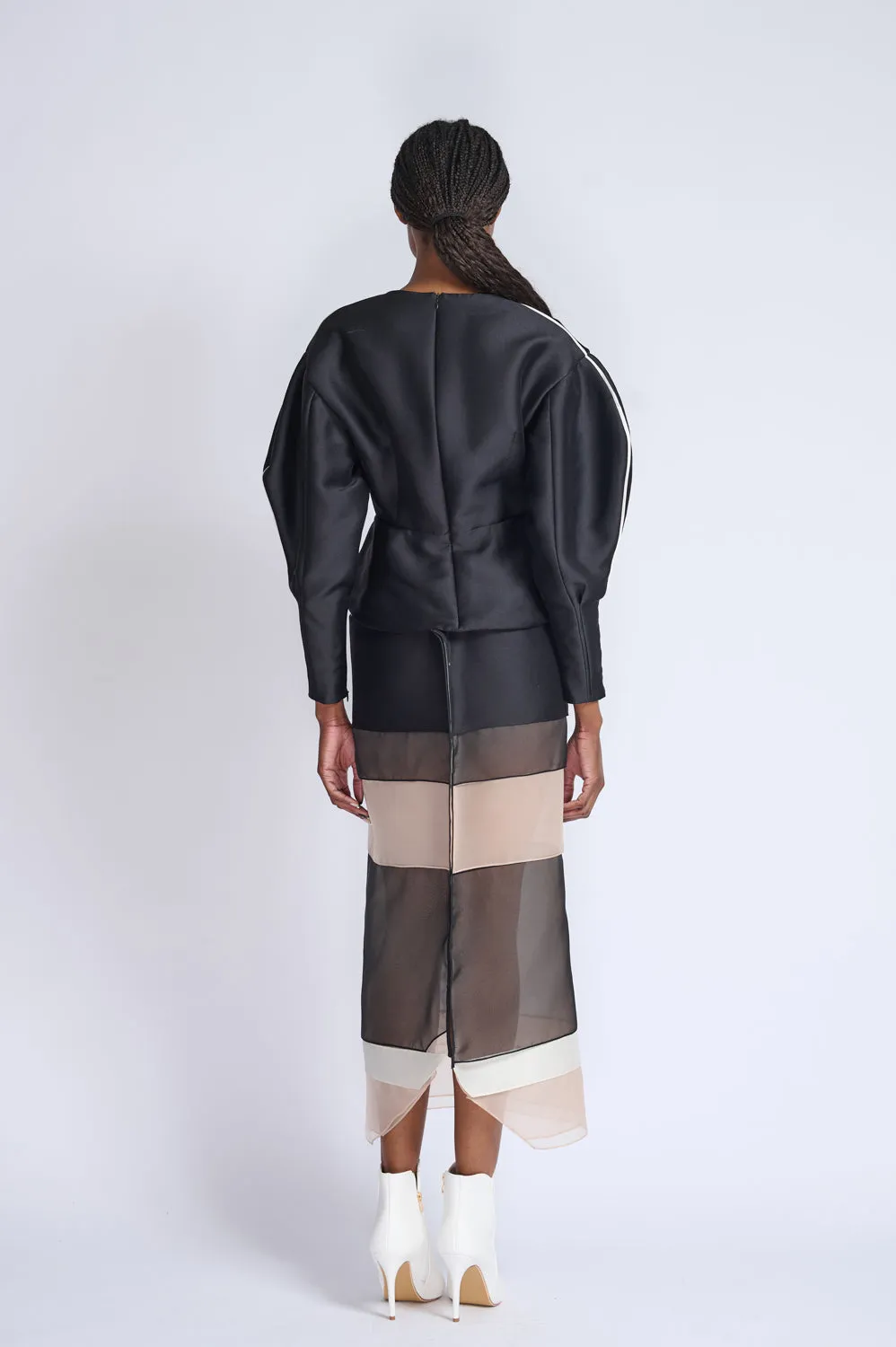 Onyx Gazar Top With Bouncy Sleeves