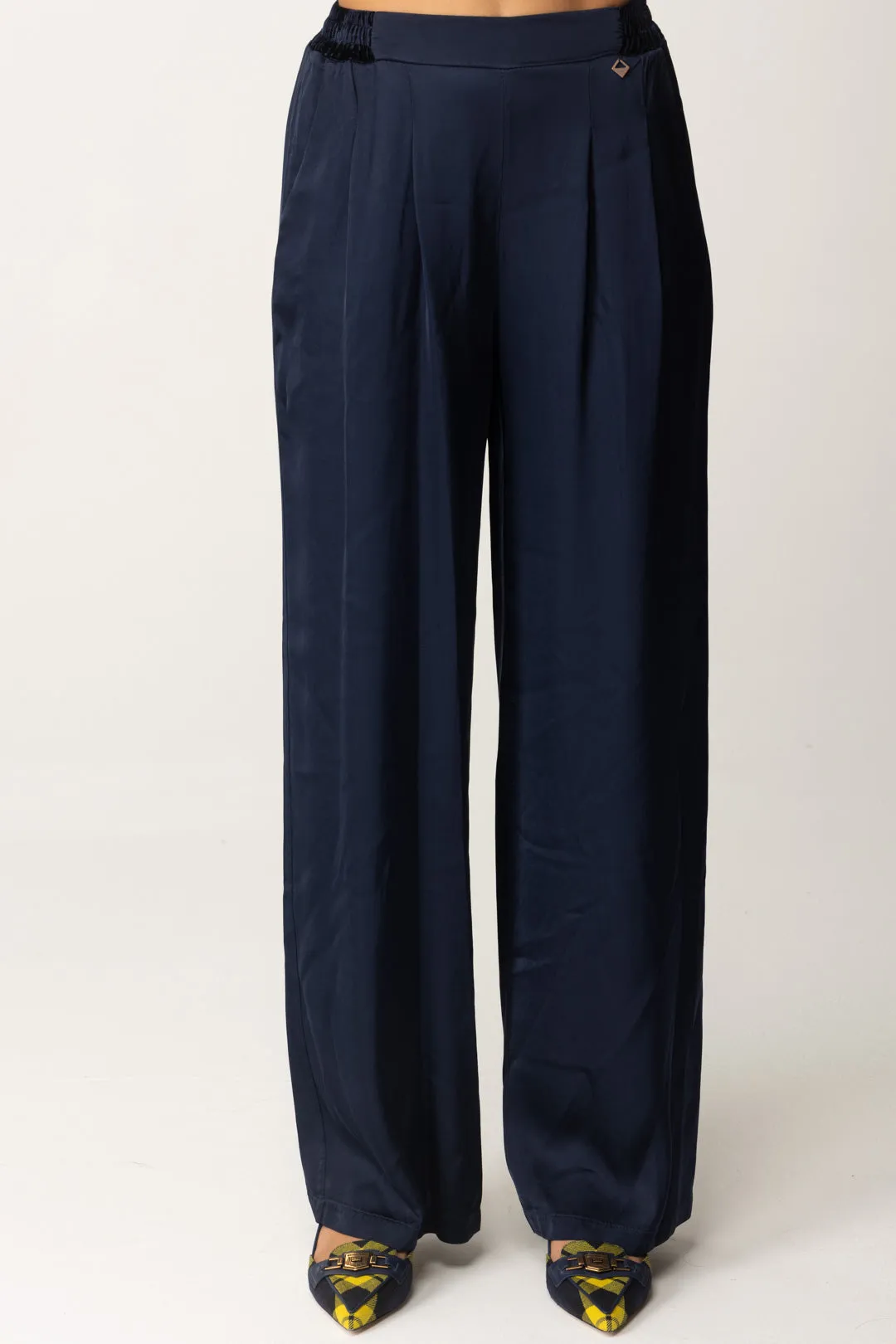 Pantaloni Palazzo con Dettagli In Velluto