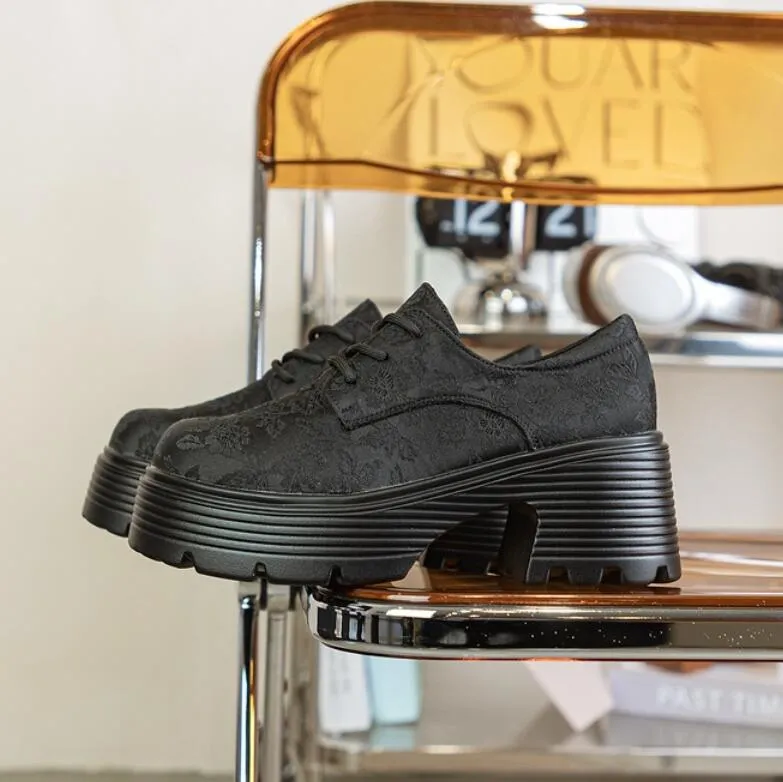 Petite Size Thicksole Embroidery Casual Shoes MS524