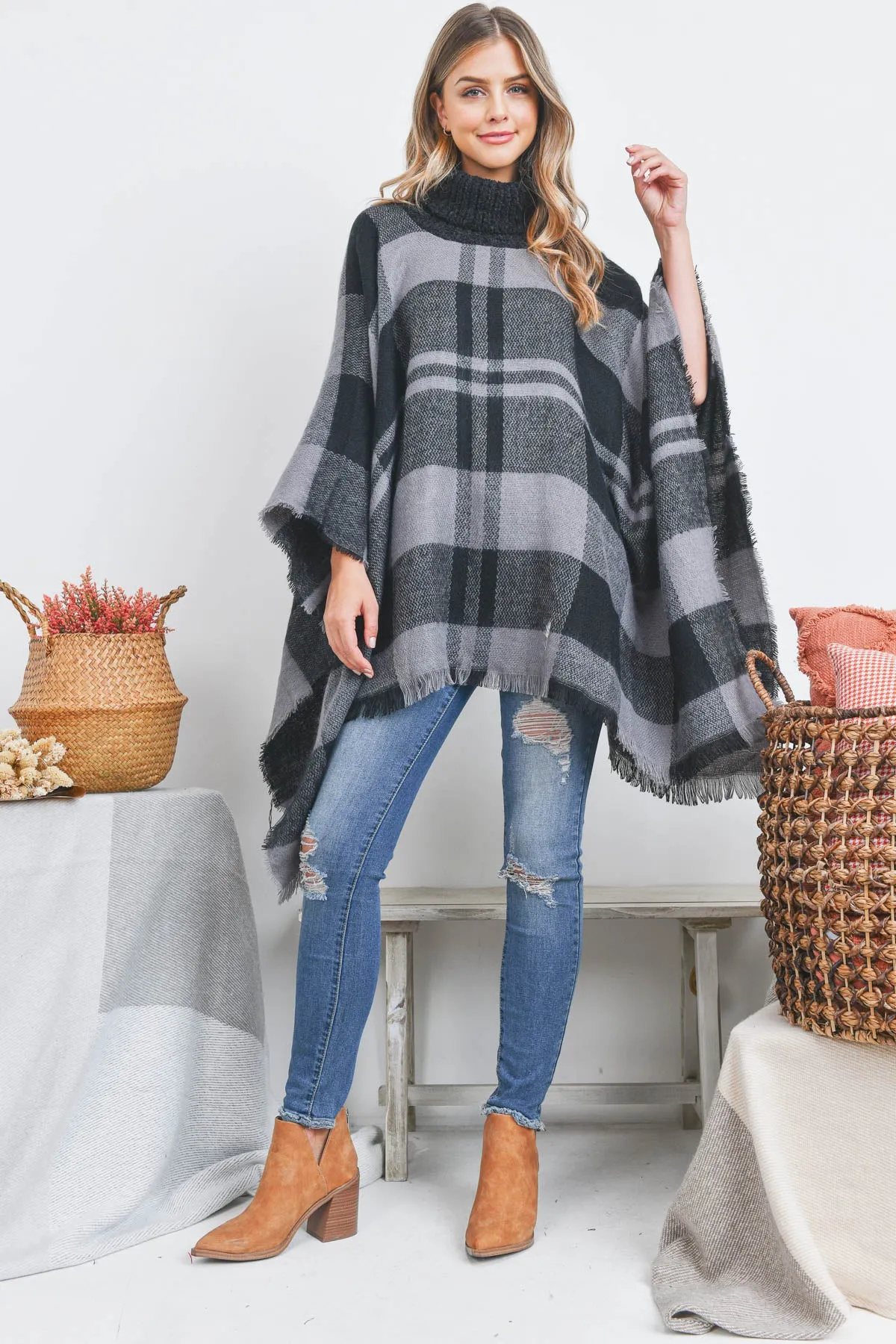 PLAID KNITTED TURTLEKNECK PONCHO