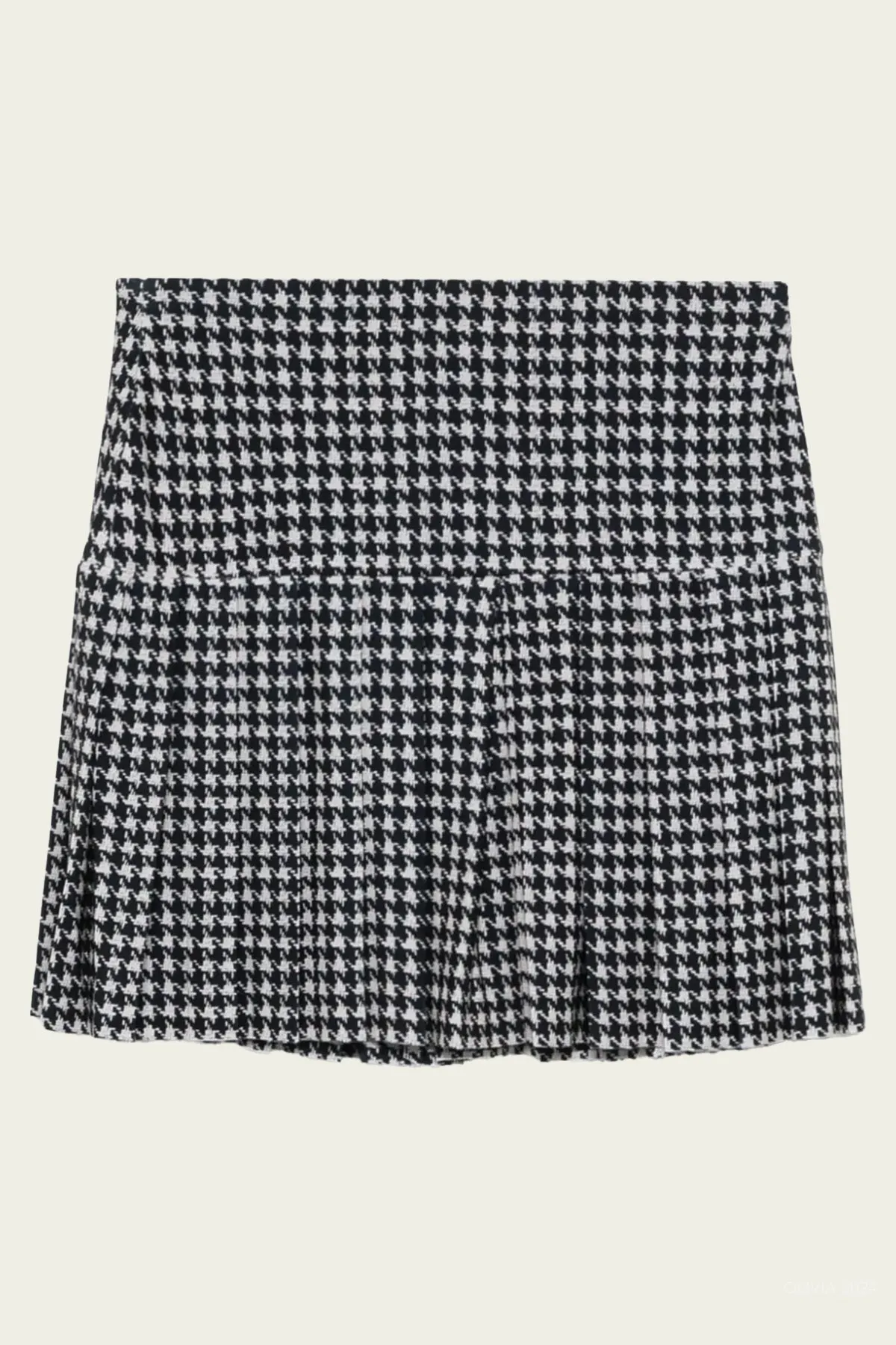 Pleated Mini Skirt in Large Houndstooth