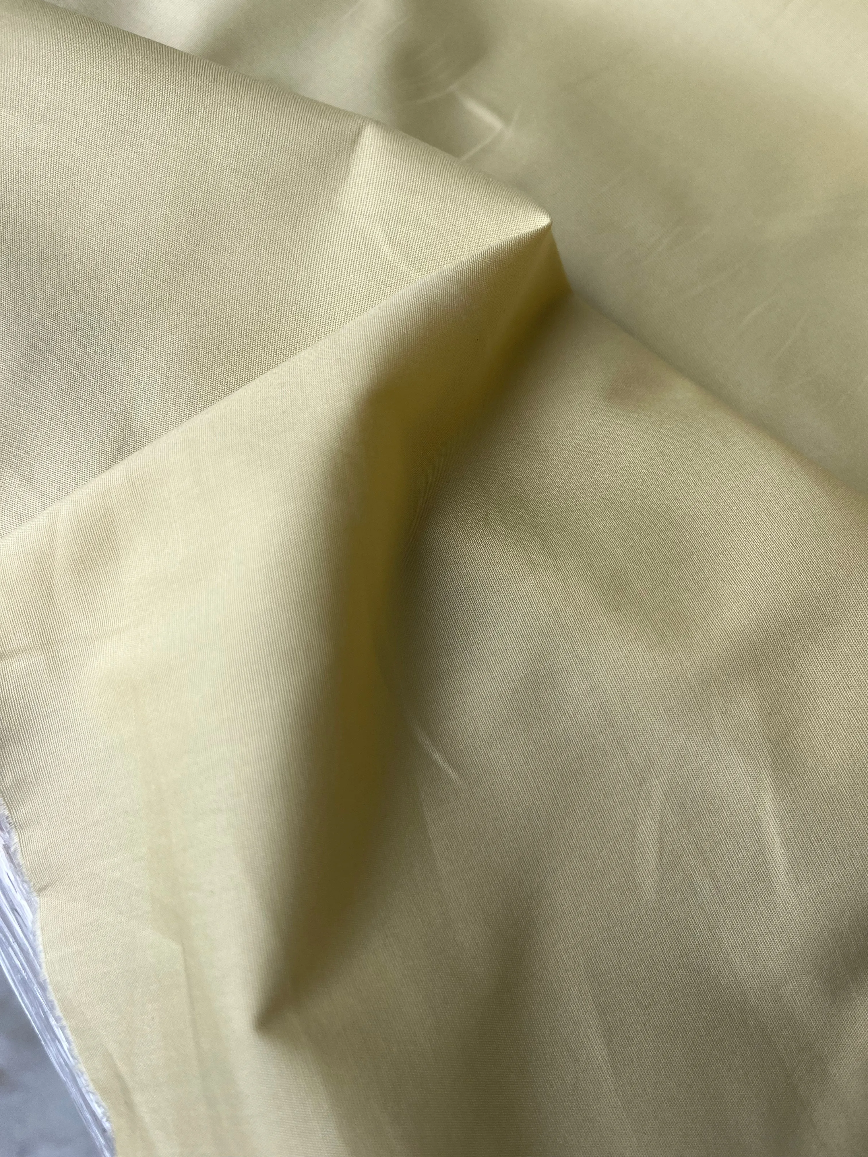Poplin stretch prestige corn B02
