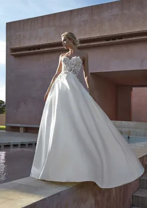 Pronovias: Floridia